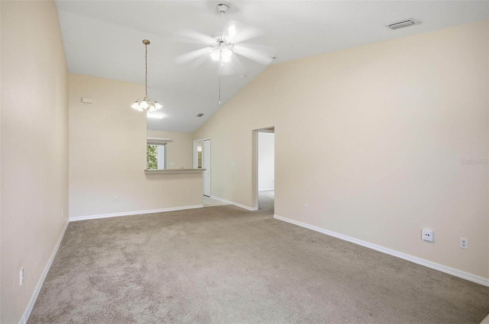 165 PLAIN VIEW DR #B — photo 5