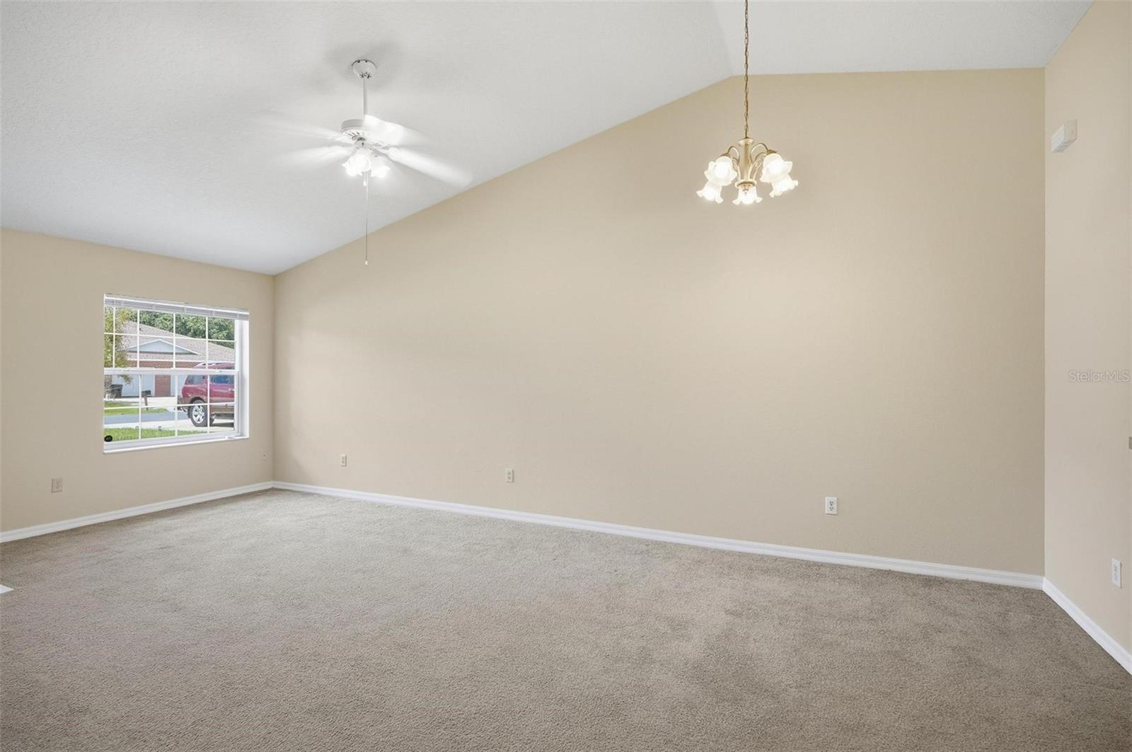 165 PLAIN VIEW DR #B — photo 7