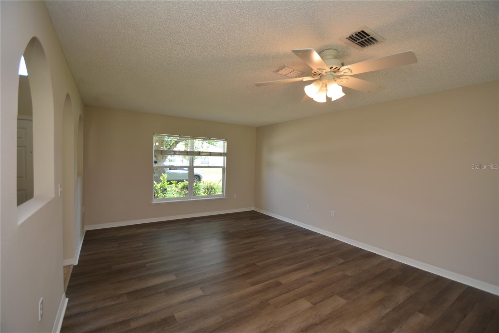 47 BUTTERMILL DR — photo 4