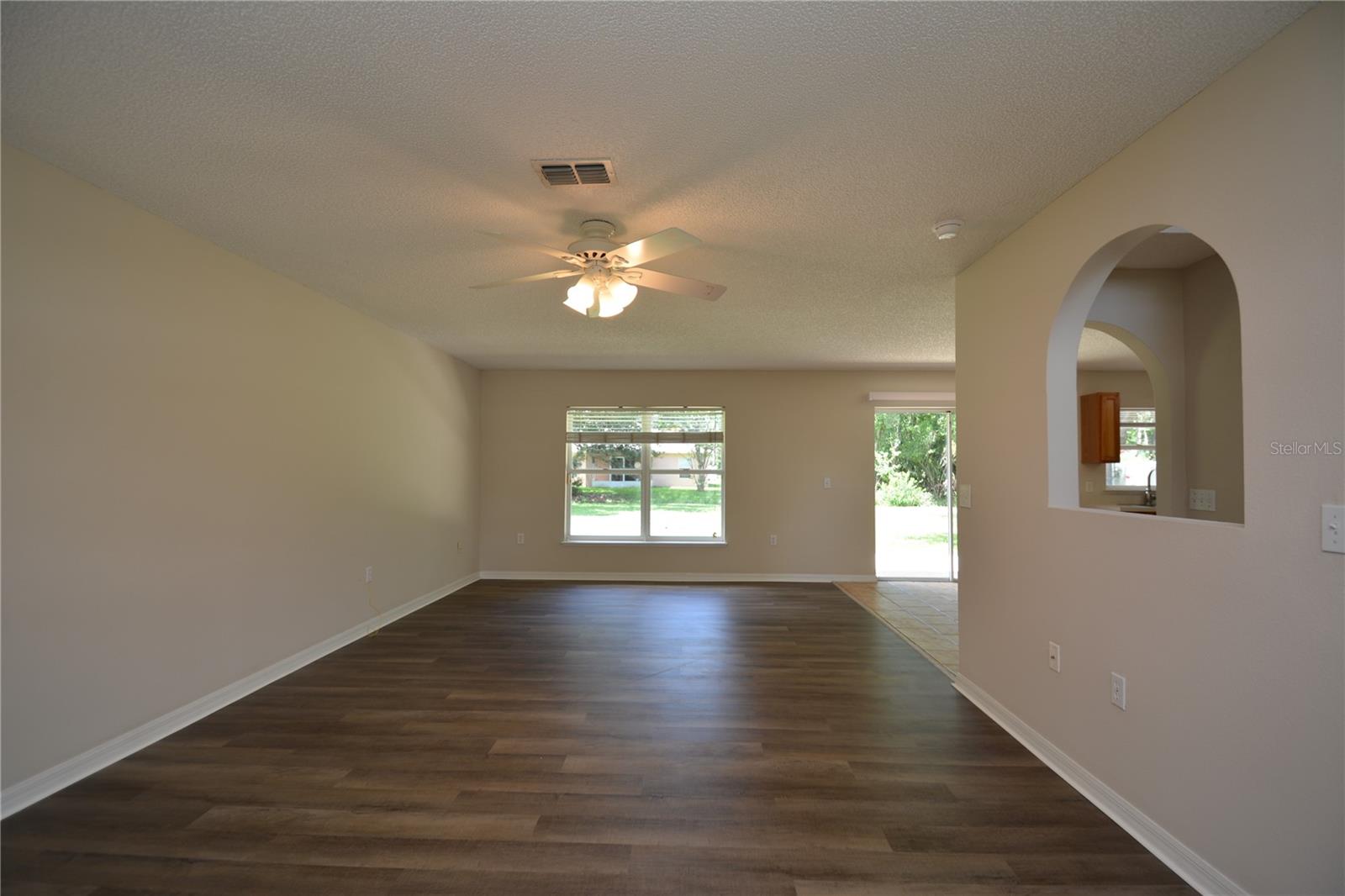 47 BUTTERMILL DR — photo 6