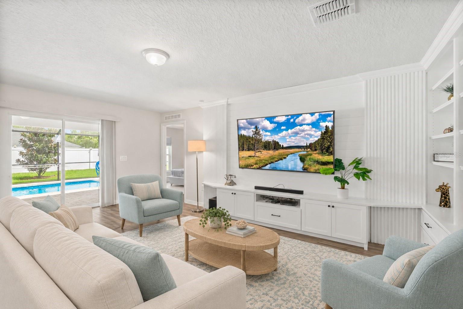 10 LLADD CT — photo 11
