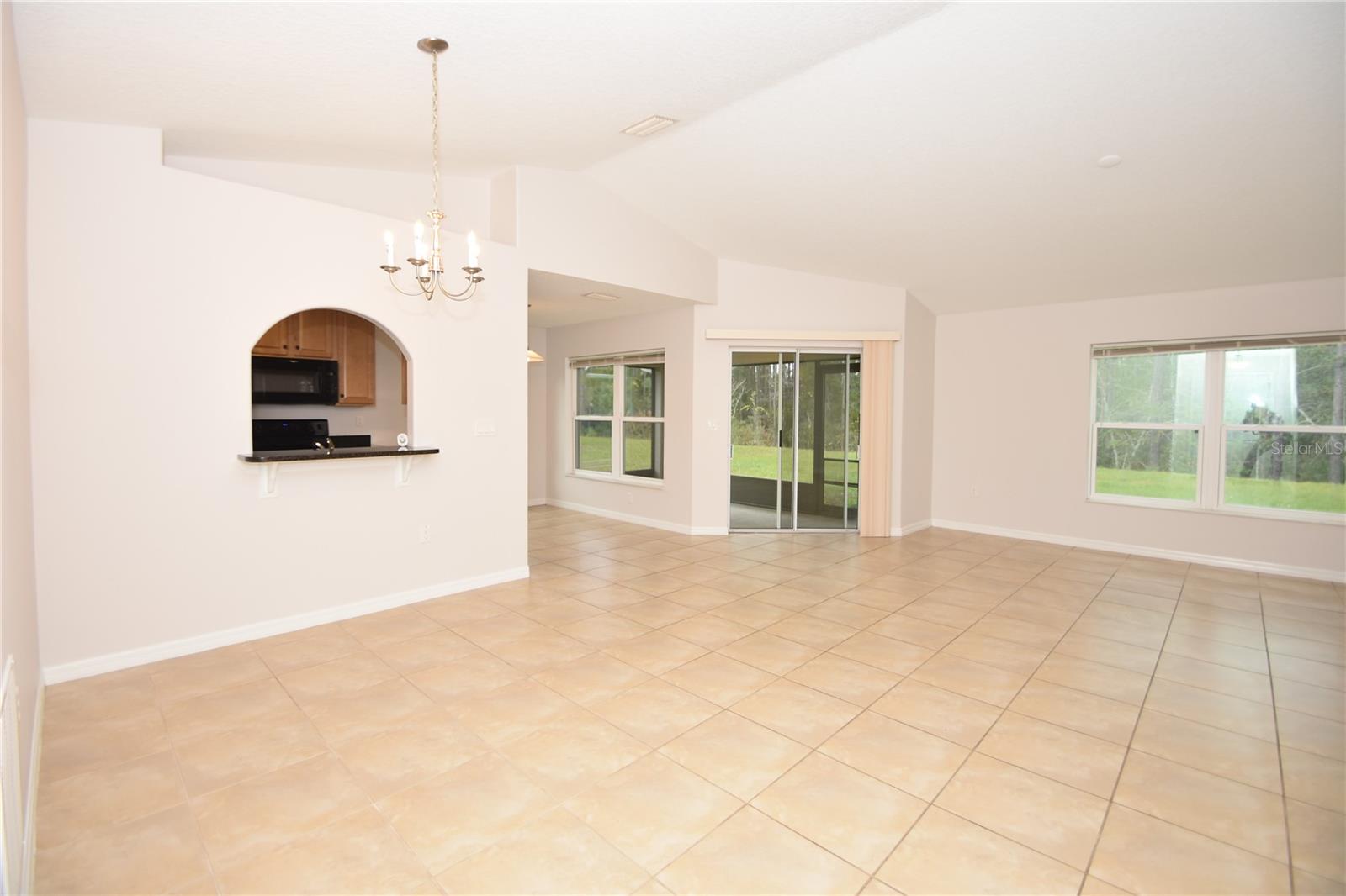 34 RENSHAW DR — photo 4