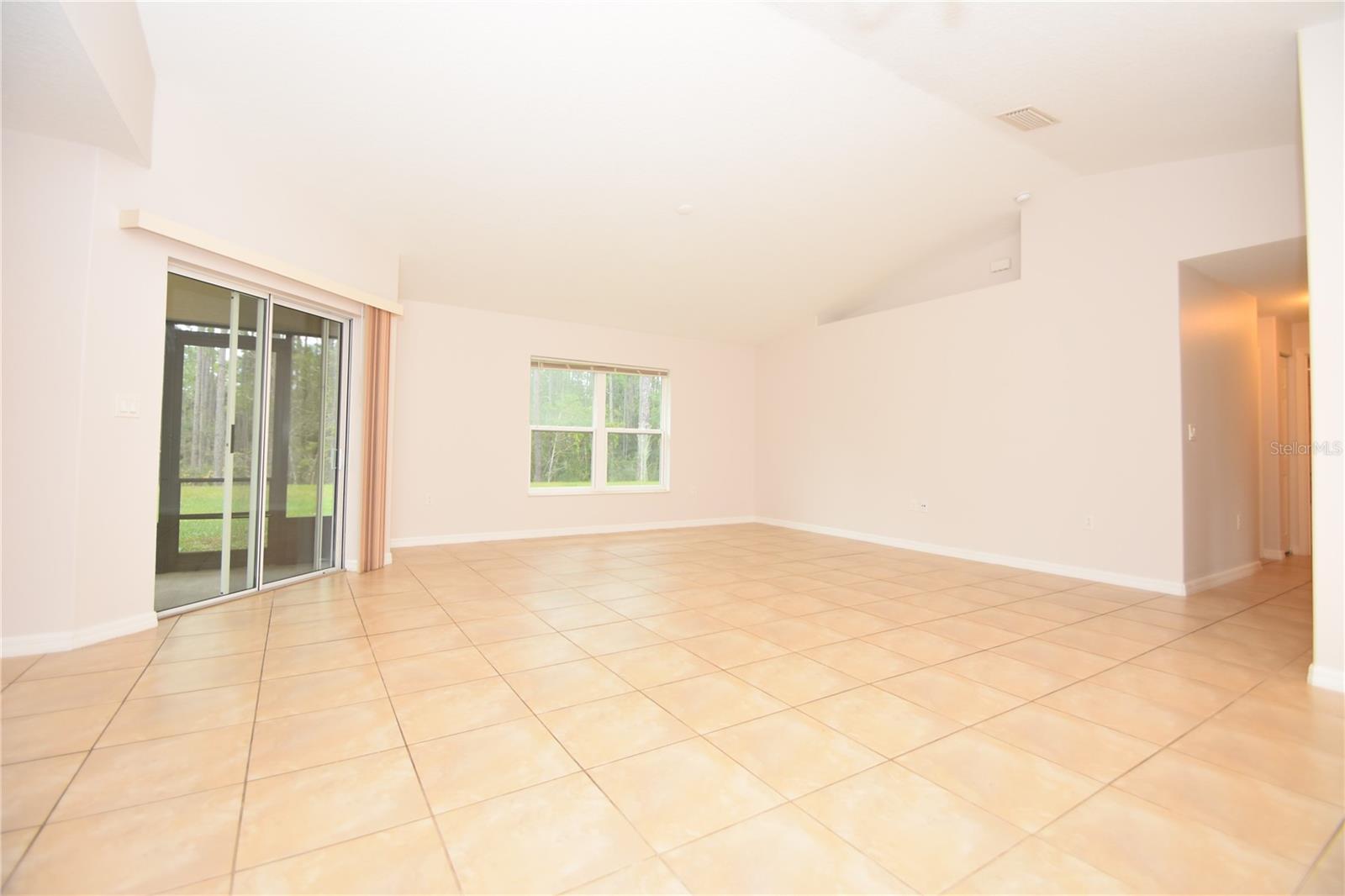 34 RENSHAW DR — photo 5