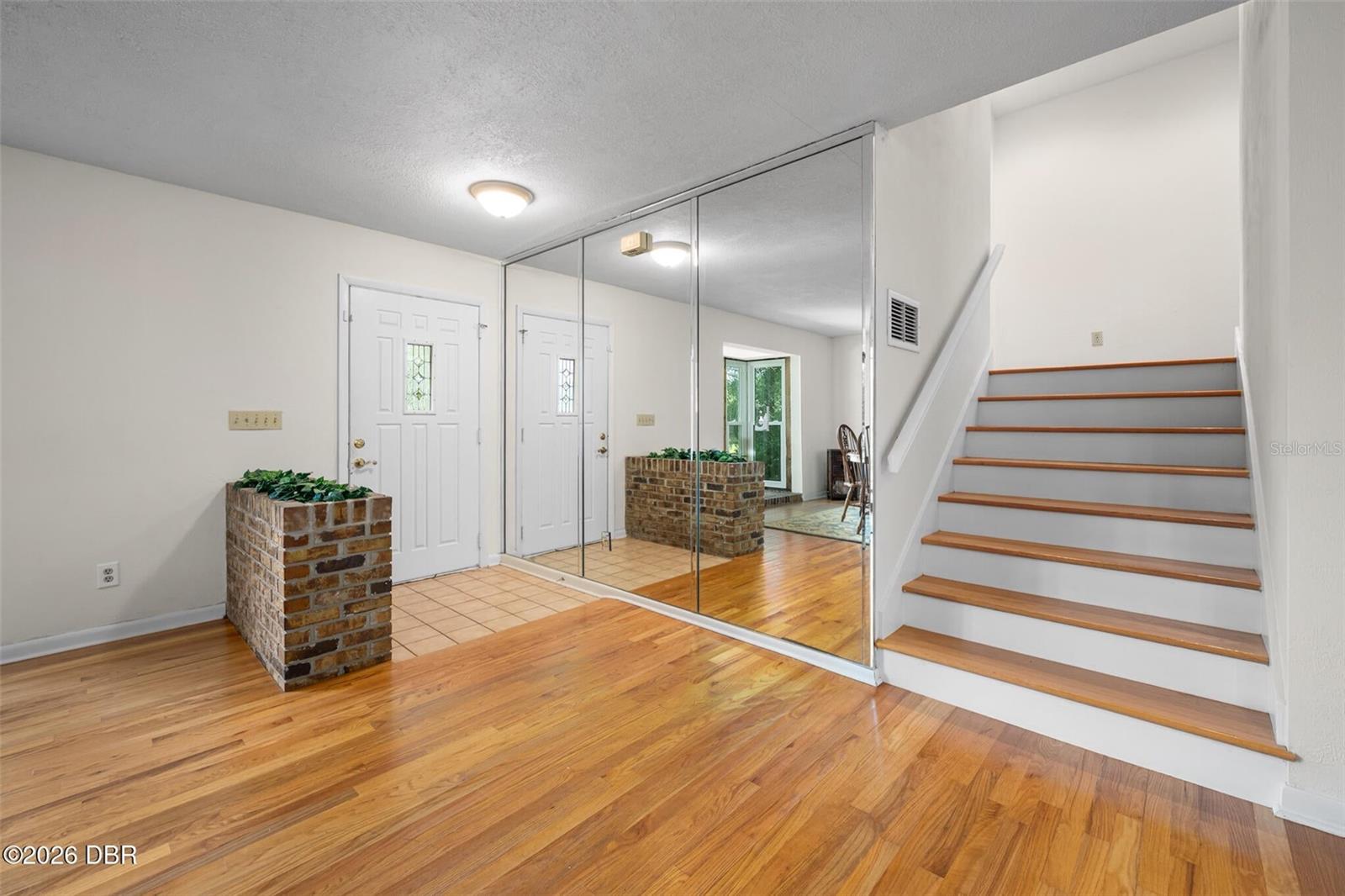 7 WATERFRONT CT — photo 12