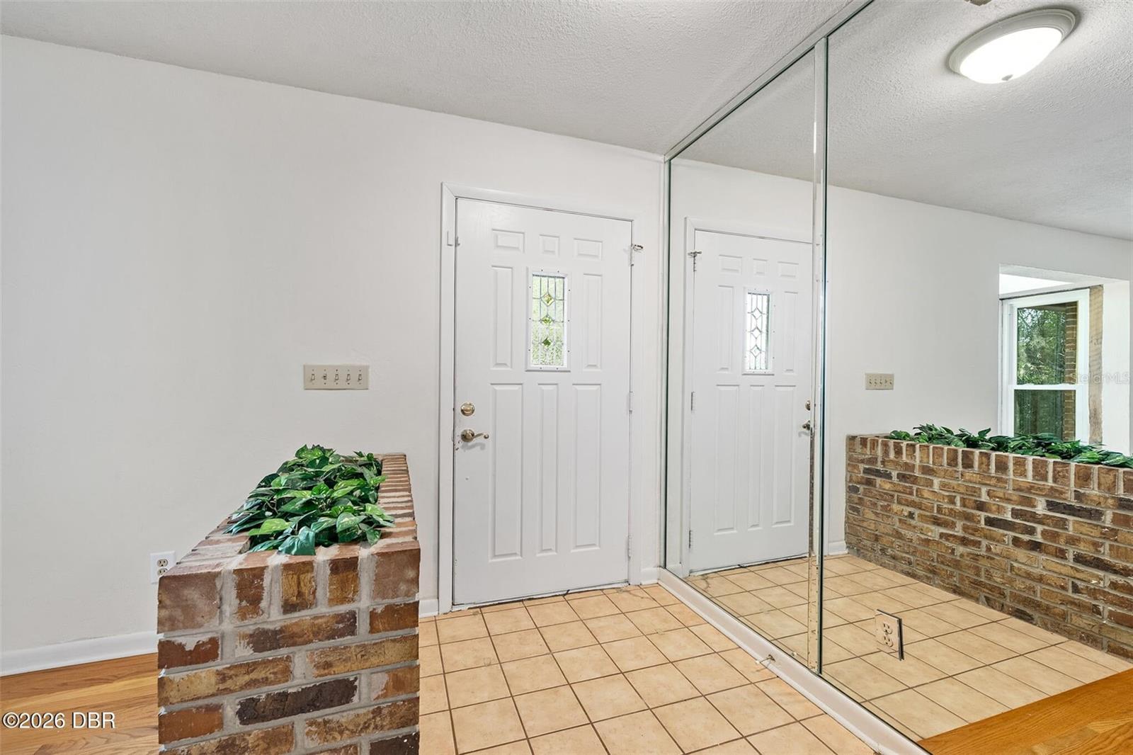 7 WATERFRONT CT — photo 4