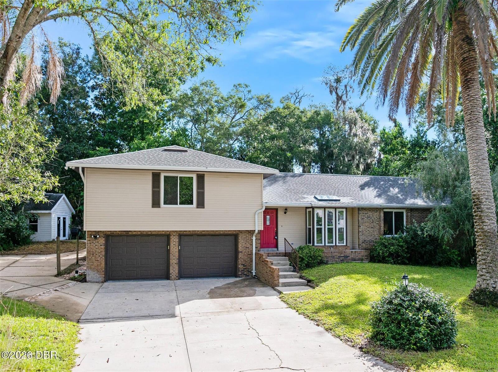 7 WATERFRONT CT