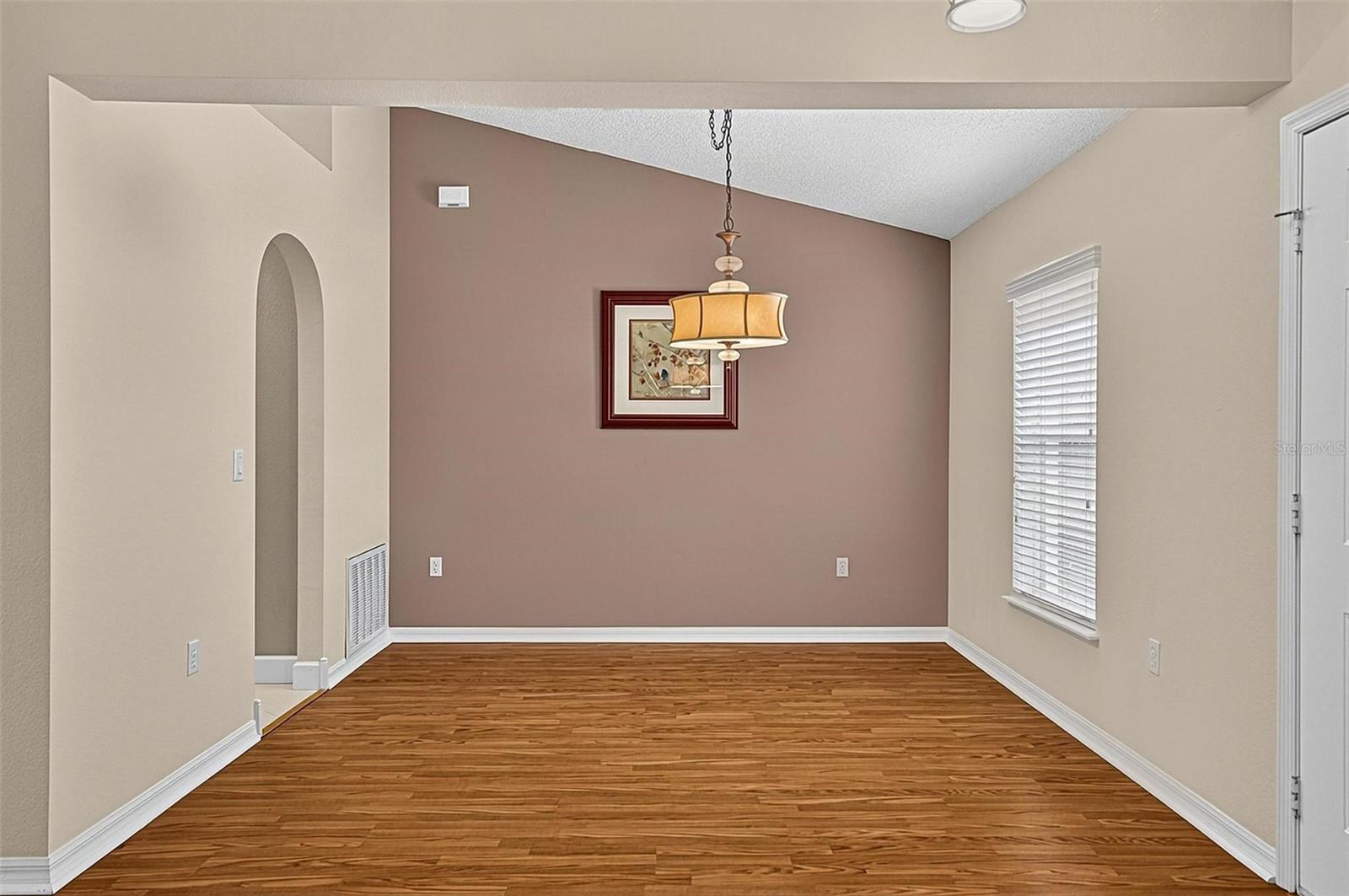 44 PENNYPACKER LN — photo 10