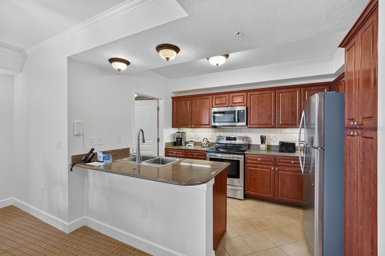 200 OCEAN CREST DR #813 — photo 12