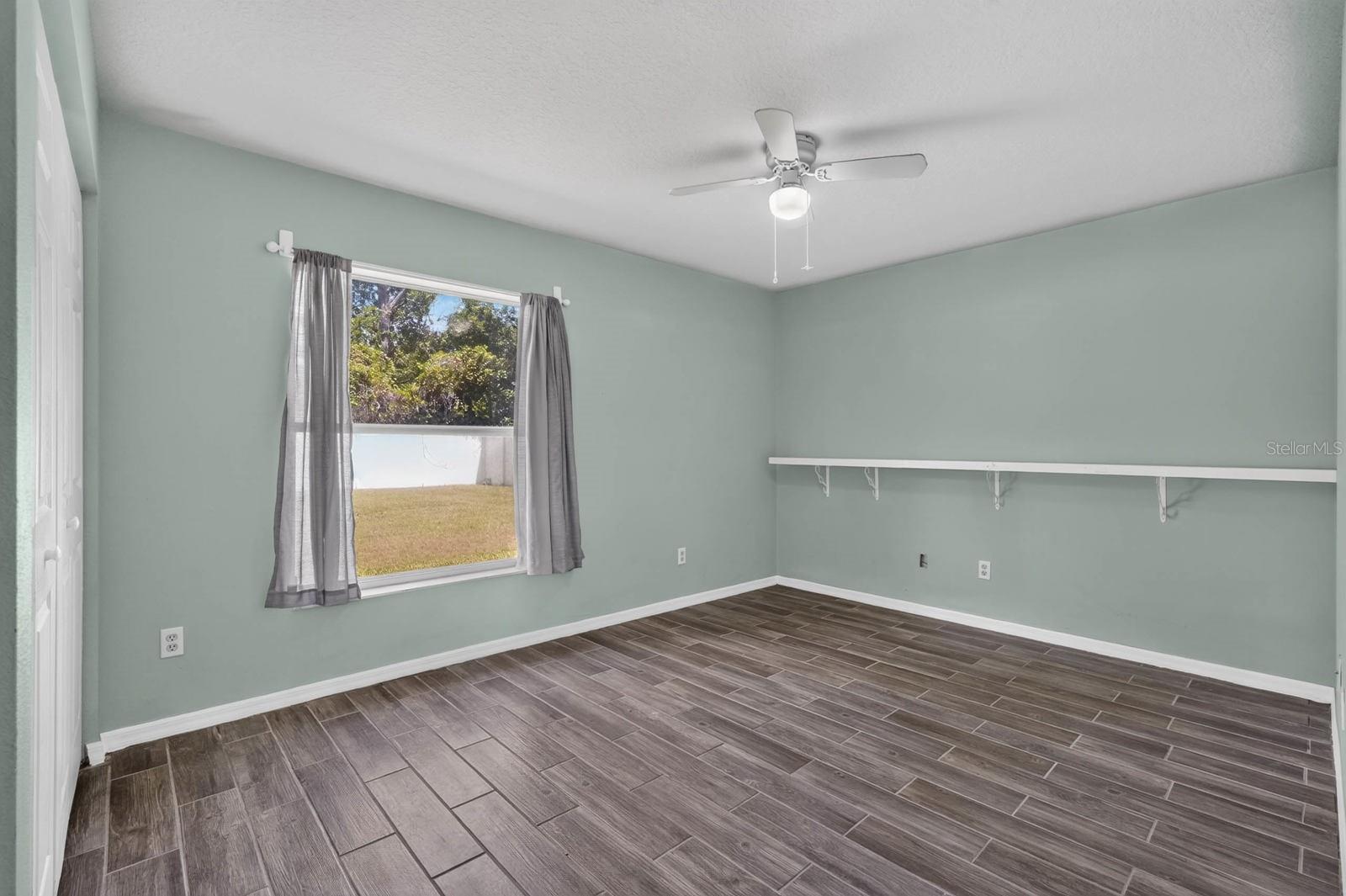18 WHEELING LN — photo 8