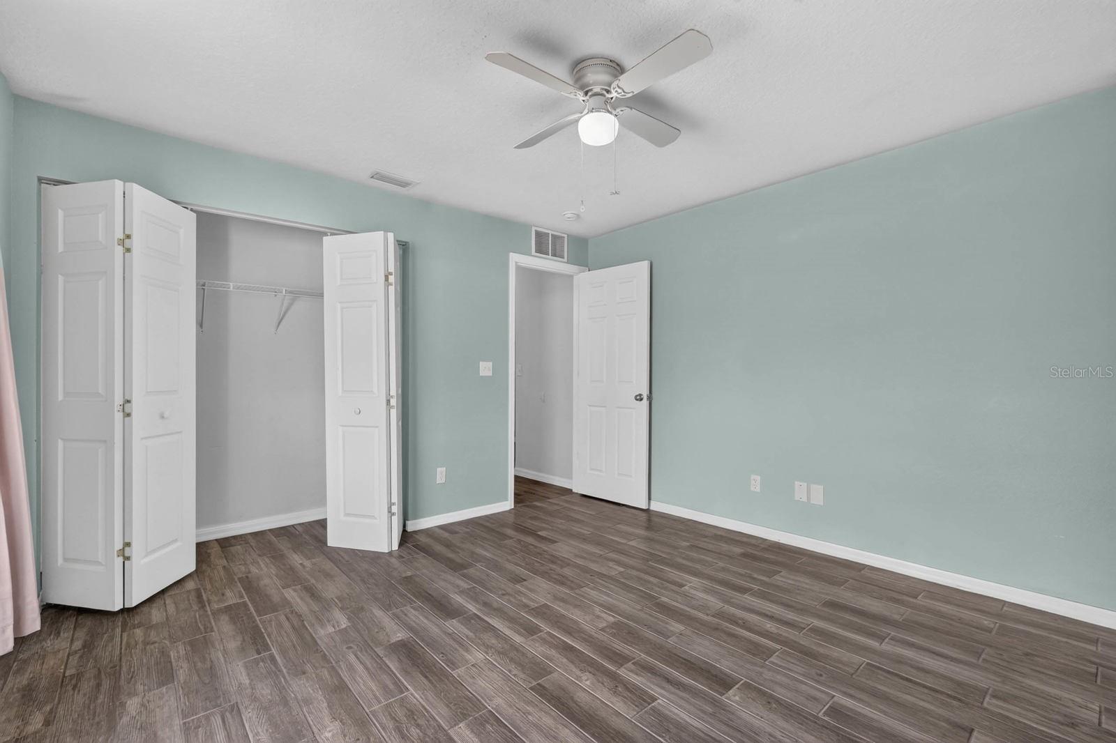18 WHEELING LN — photo 10