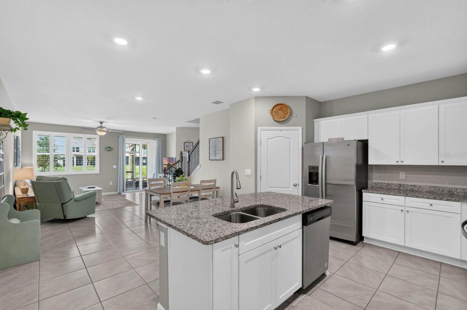138 REDBUD RD — photo 3