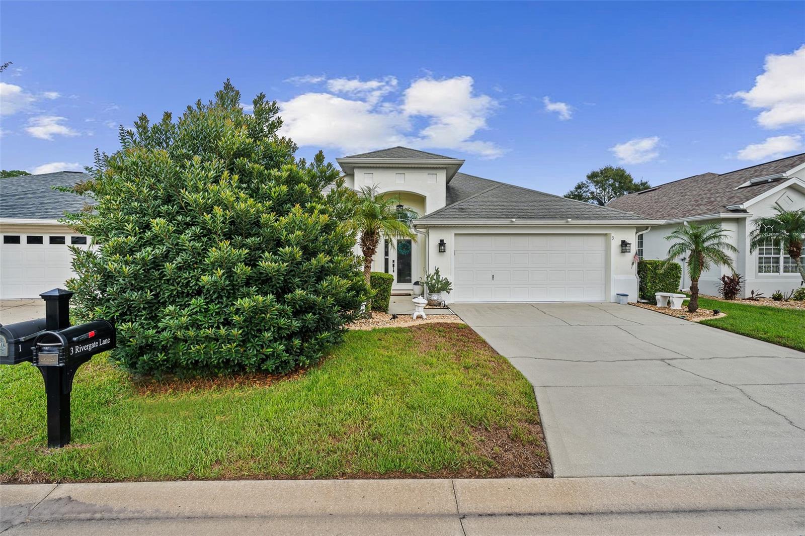 3 RIVERGATE LN — photo 2