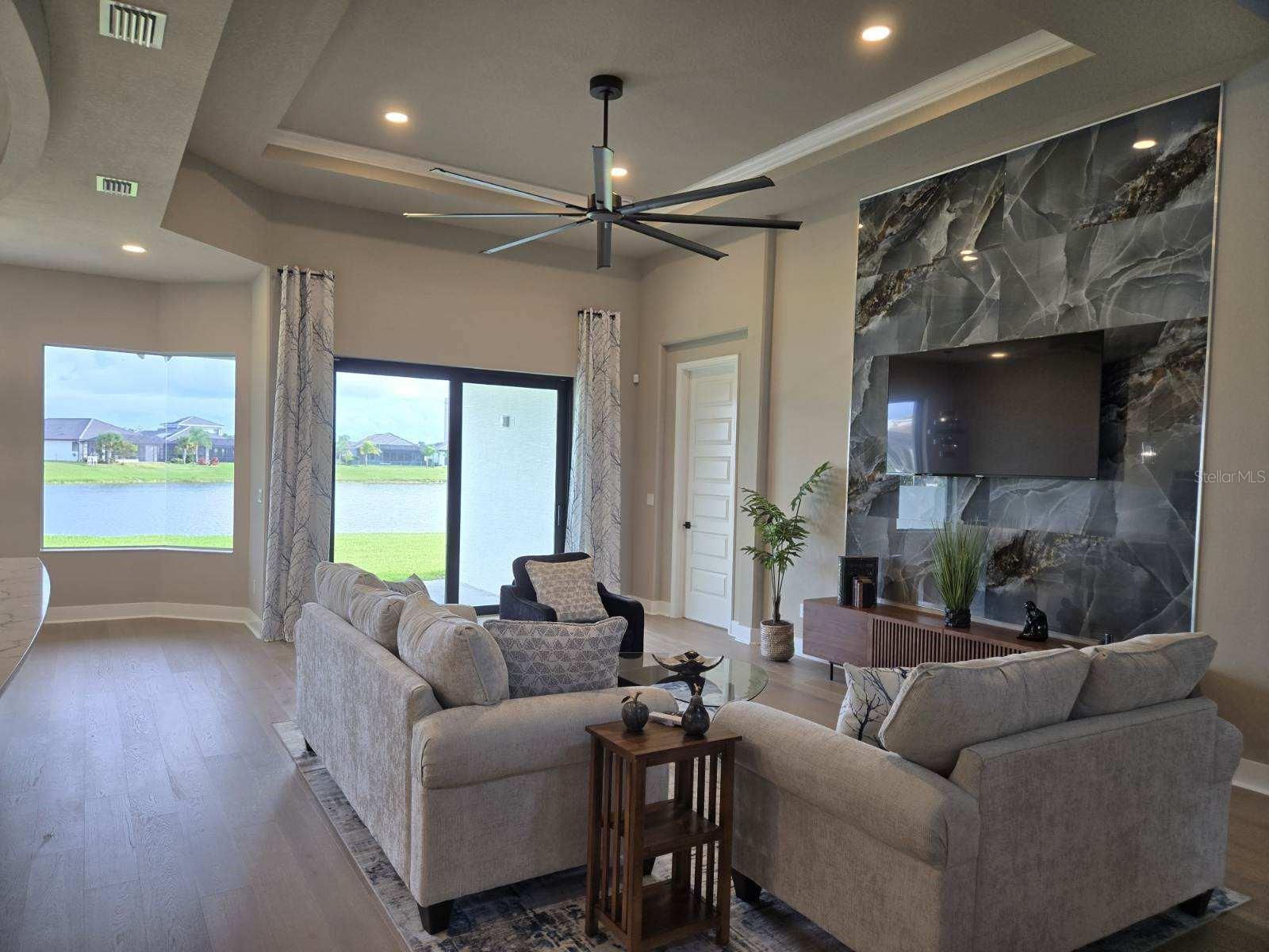 19 DEL PALMA DR — photo 4