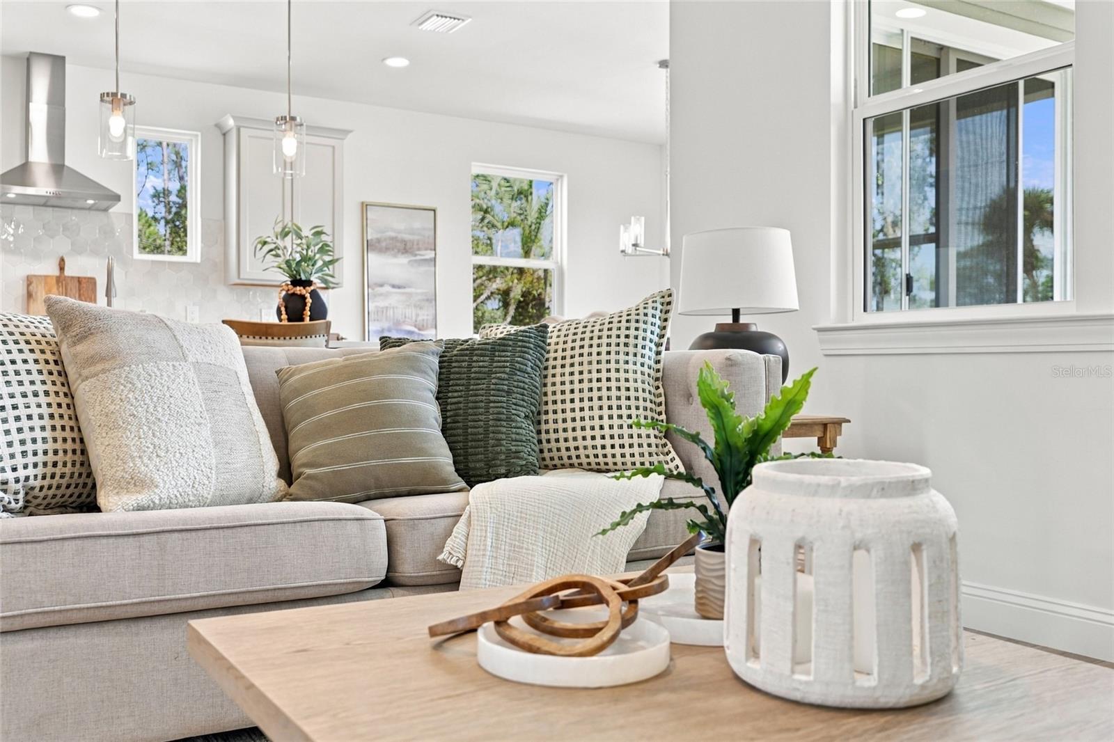 55 WOODHOLLOW LN — photo 11