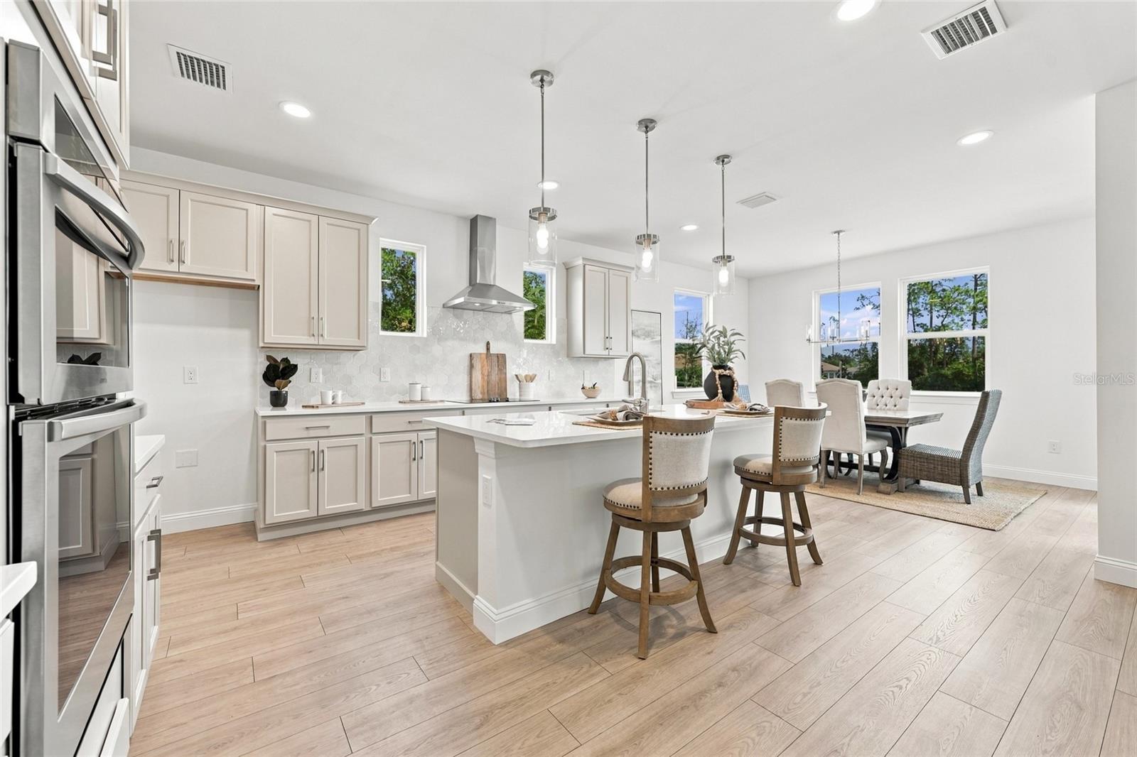 55 WOODHOLLOW LN — photo 12