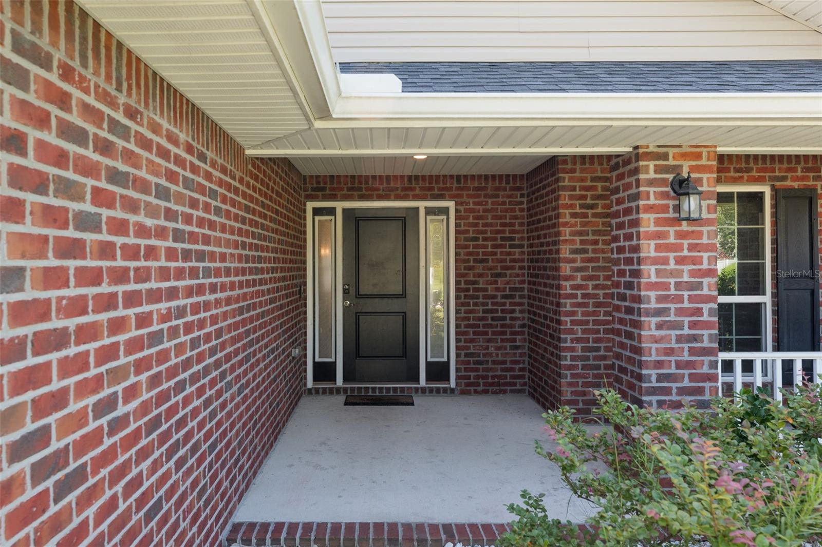89 LARAMIE DR — photo 5
