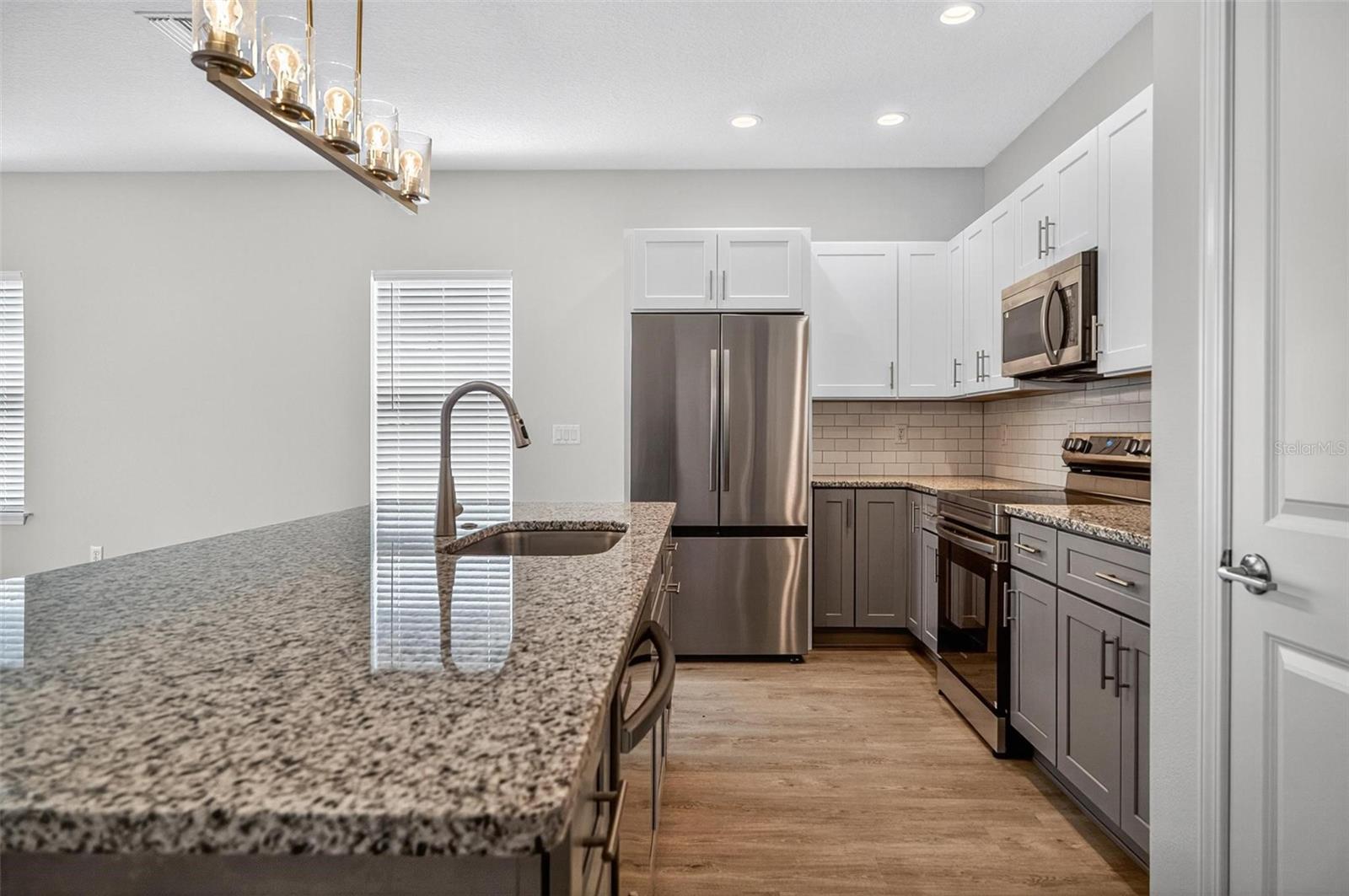 8 SQUIRE CT #B — photo 3