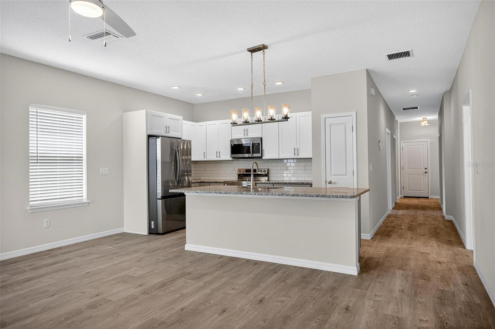 8 SQUIRE CT #B — photo 4