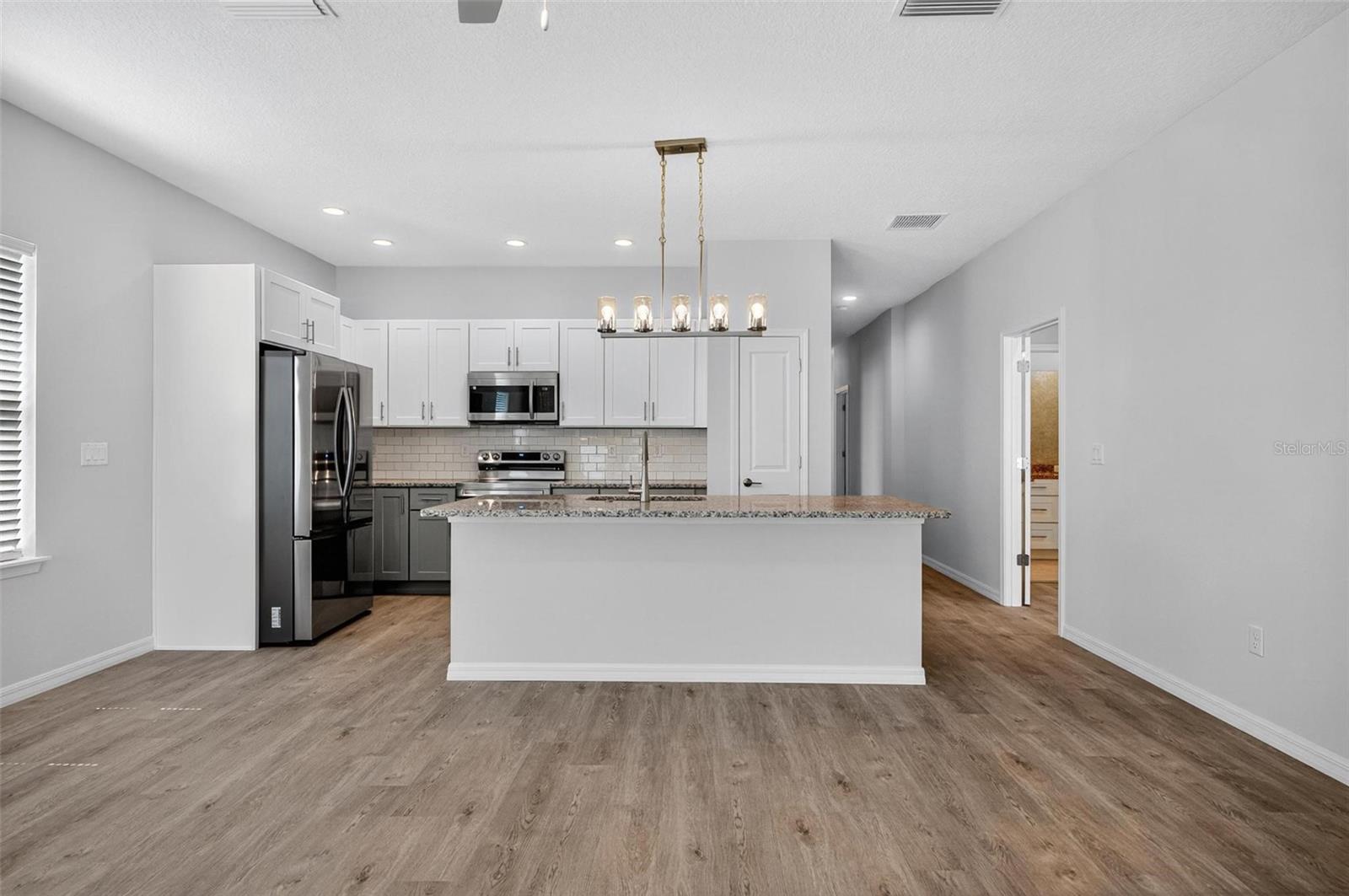 8 SQUIRE CT #B — photo 8