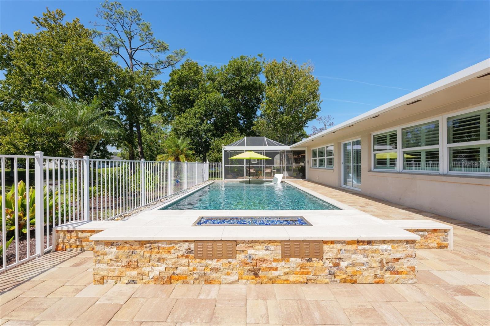 76 FLAMINGO DR — photo 10