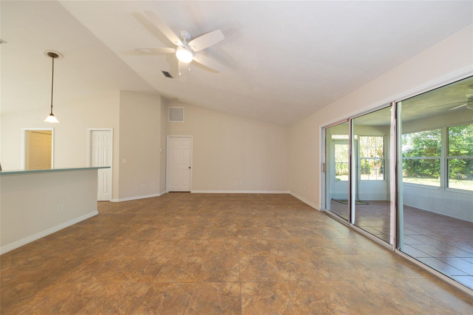 141 BREN MAR LN — photo 4