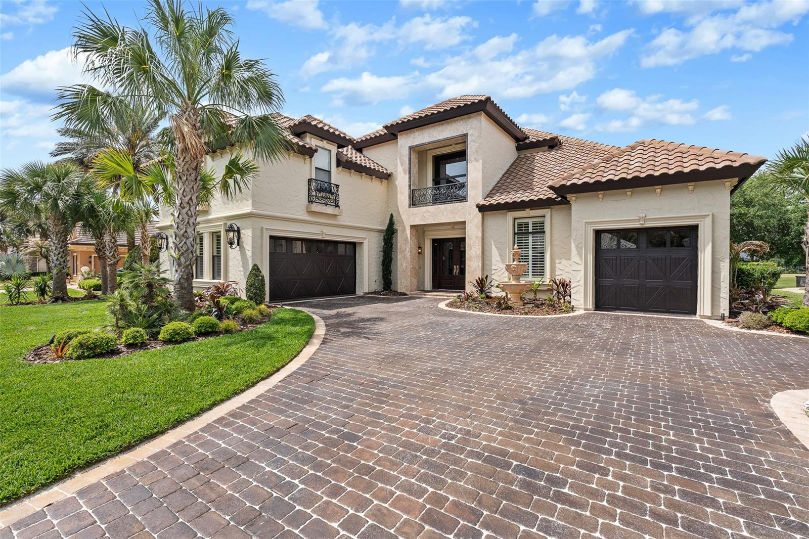641 WOODBRIDGE DR
