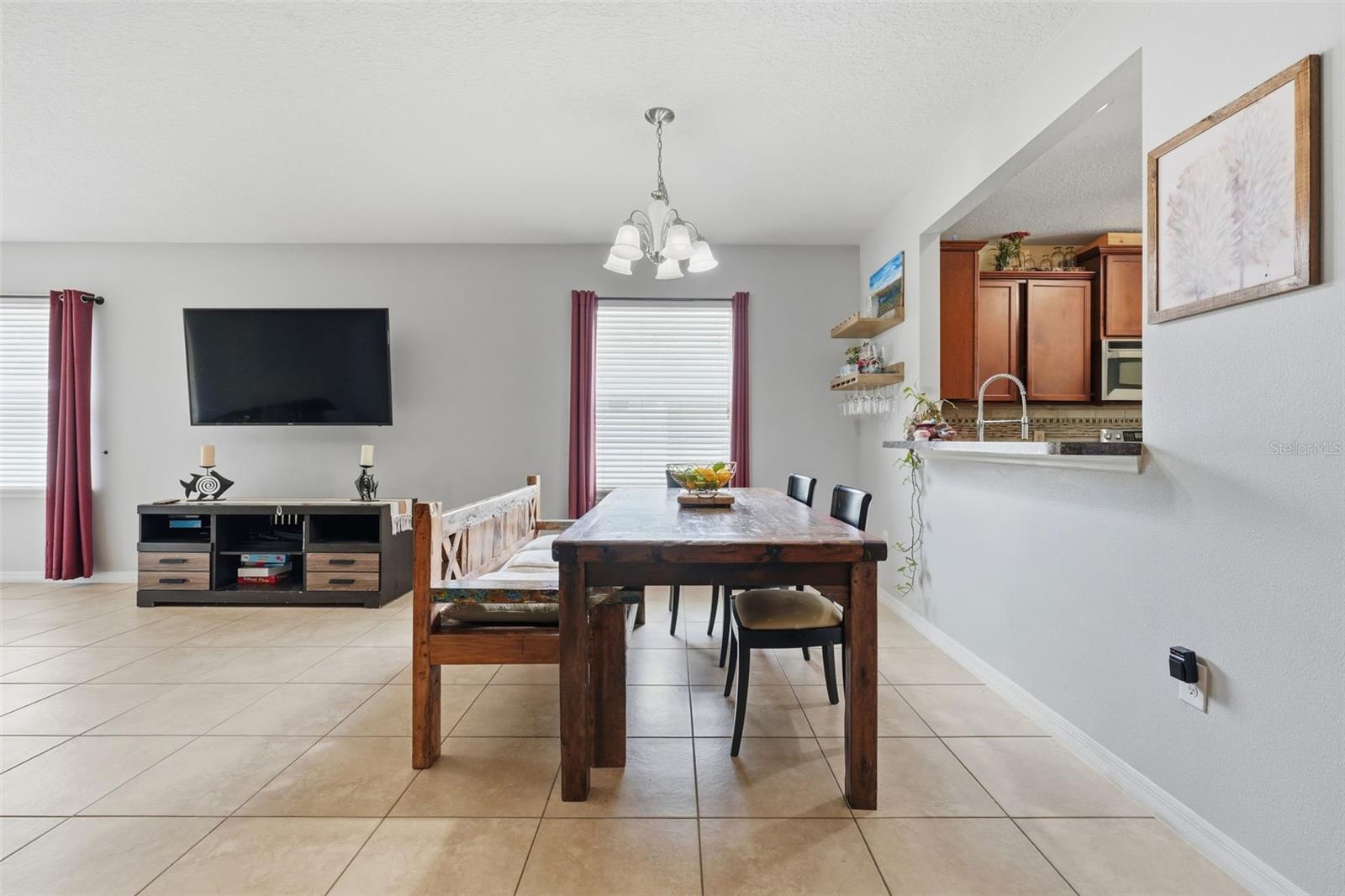 940 FALLBROOKE AVE — photo 11