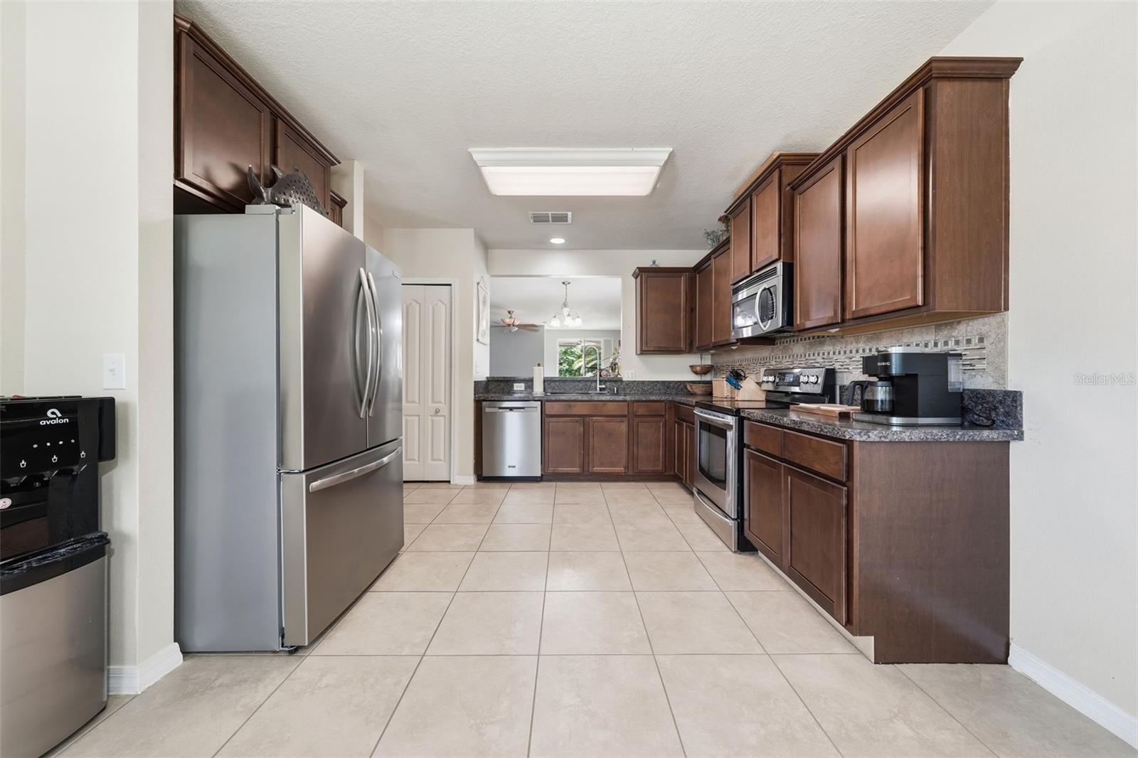 940 FALLBROOKE AVE — photo 10