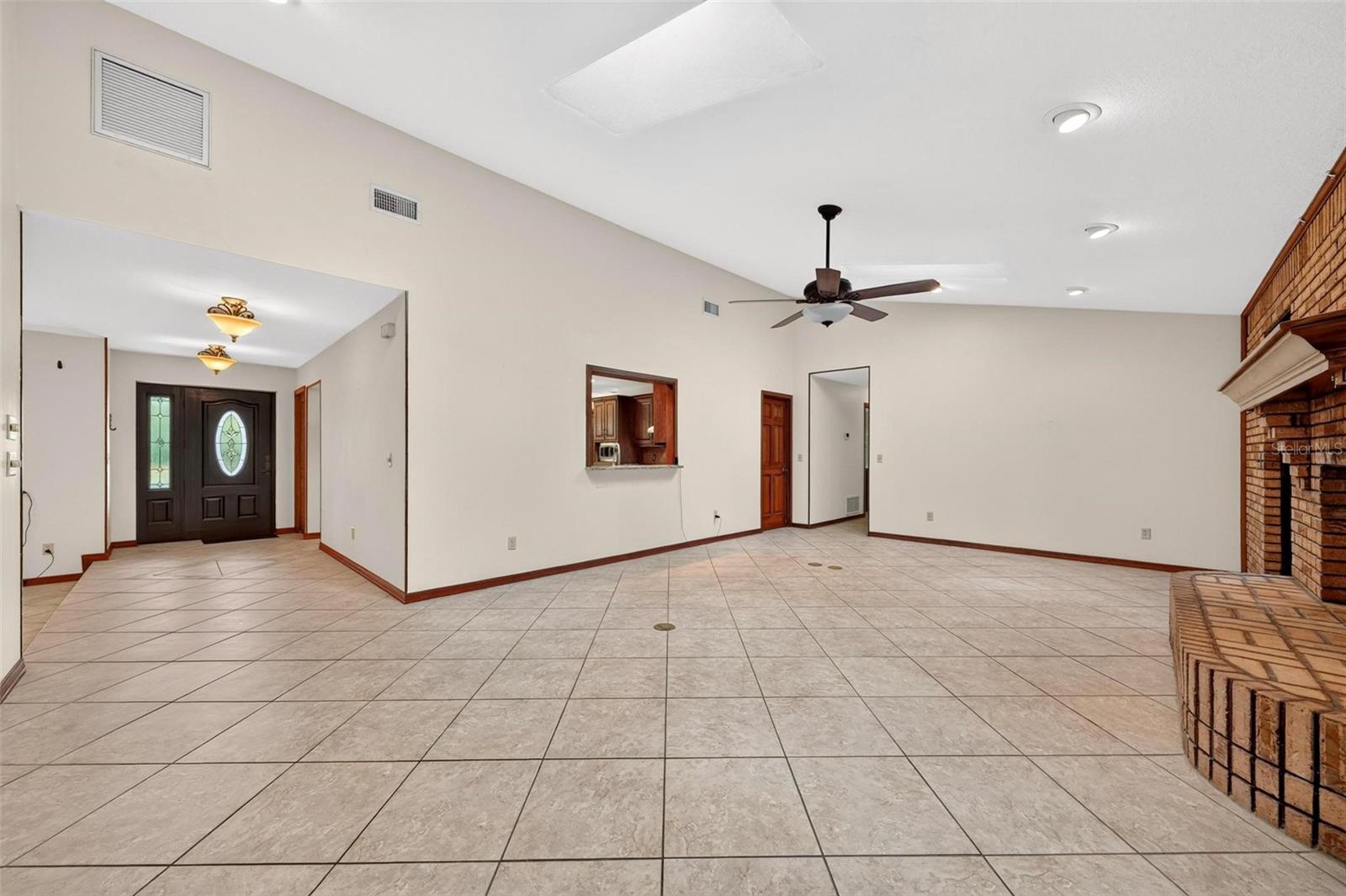 445 POLITE DR — photo 8
