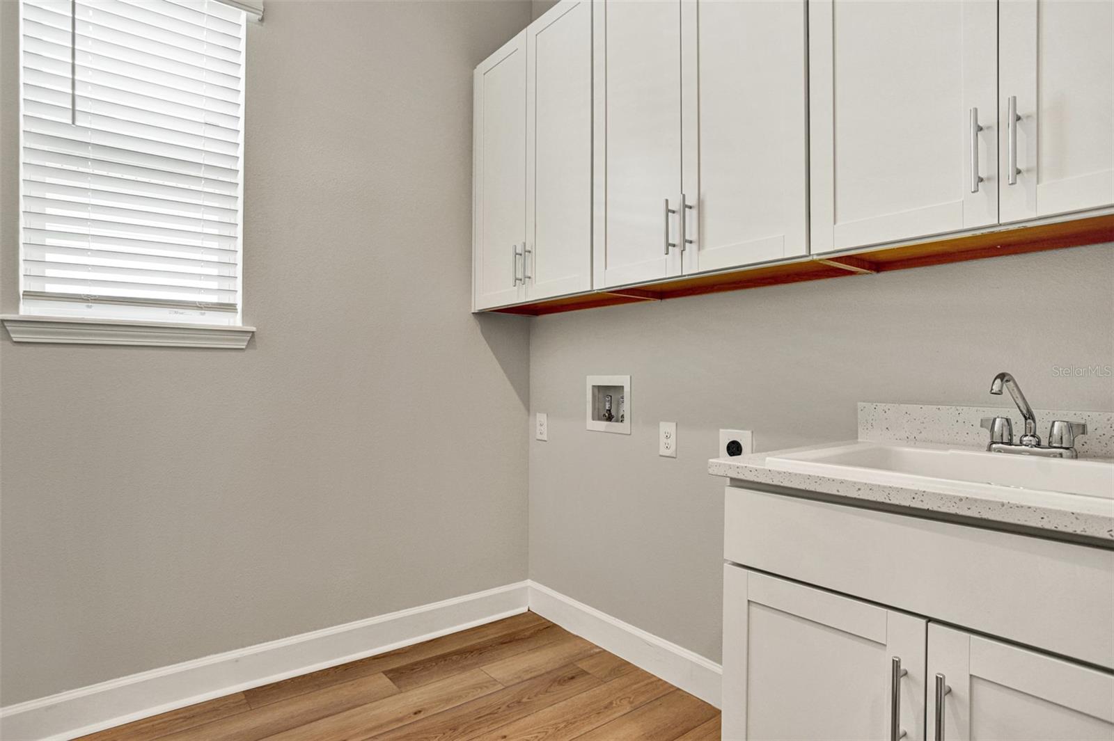 11 FALMOUTH DR — photo 8