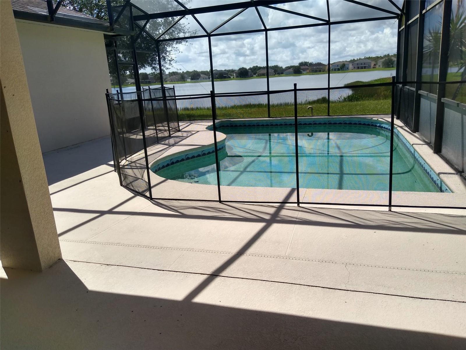 2911 SWEETSPIRE CIR — photo 2