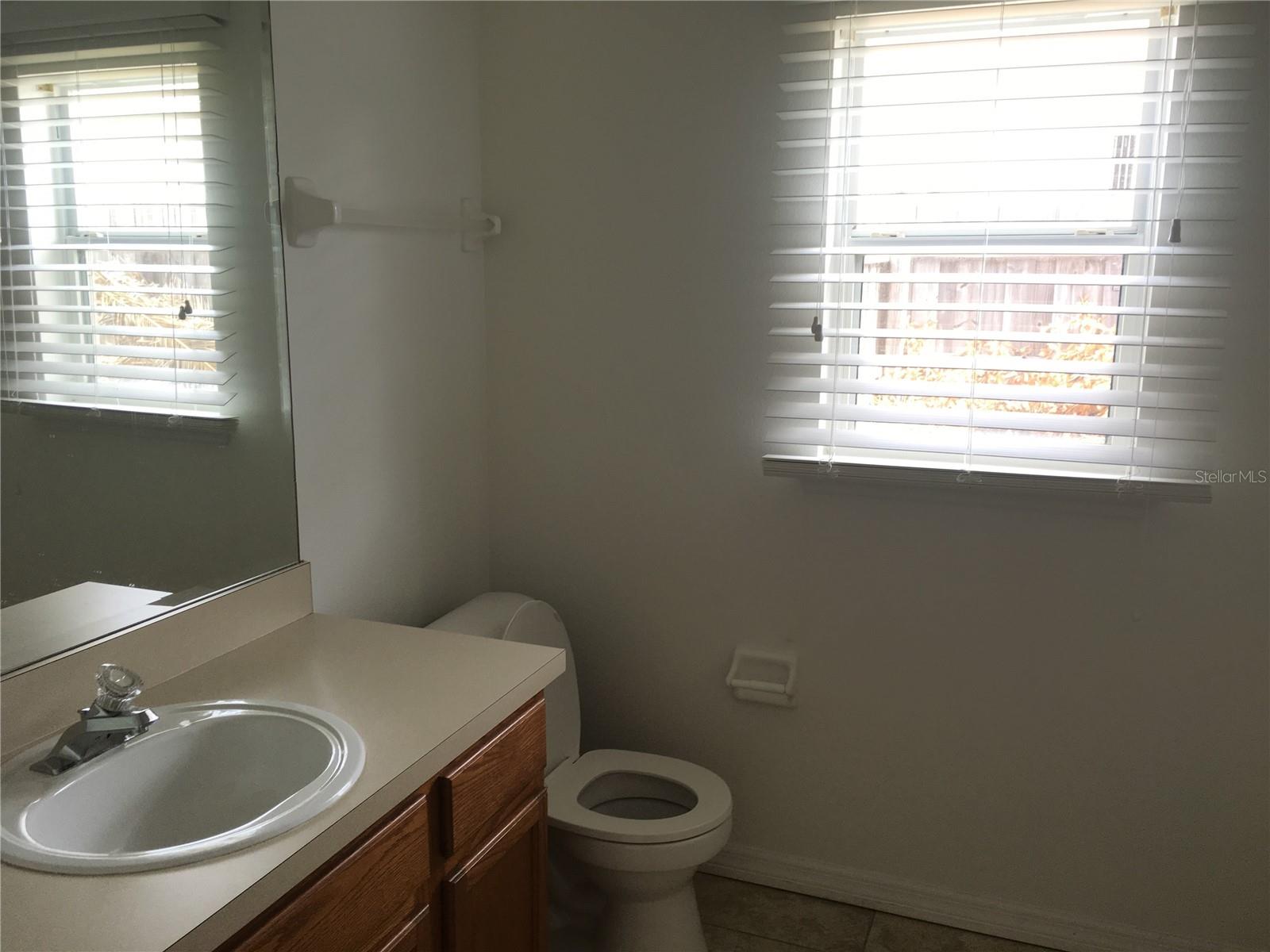 1726 CROWNED AVE — photo 9