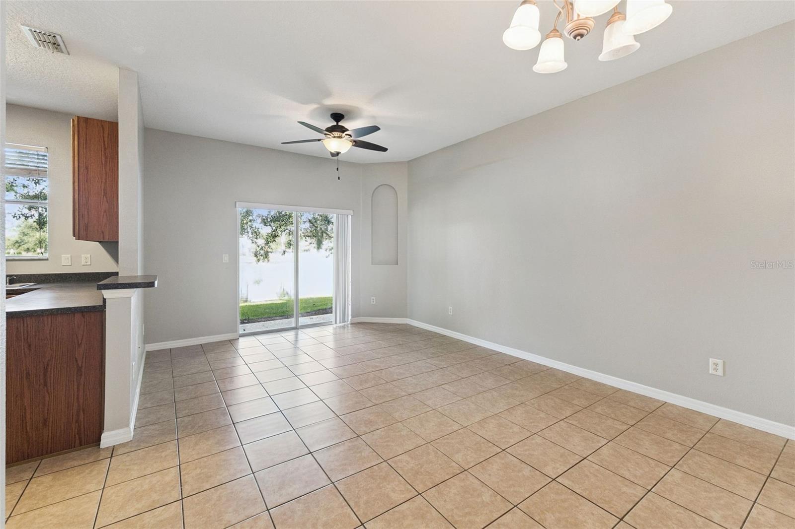 209 ASTON GRANDE DR — photo 10