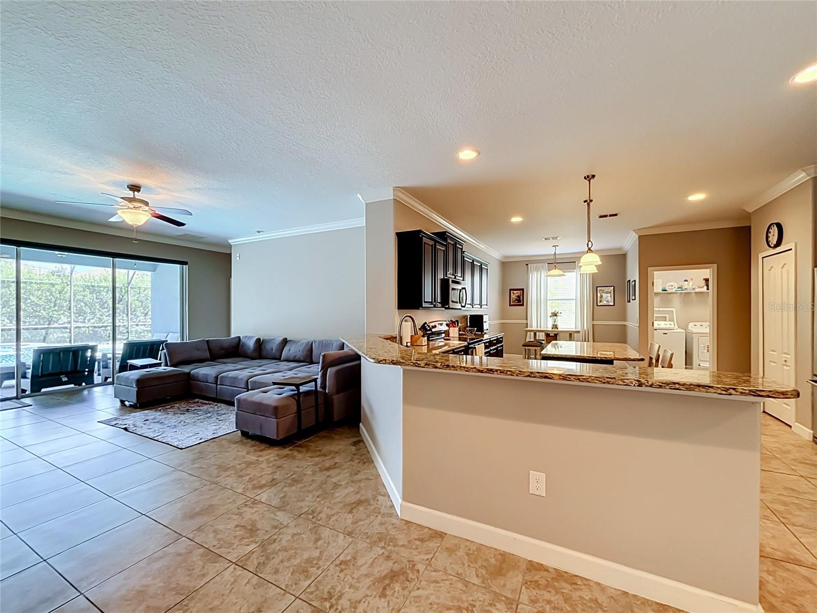 3512 CORTLAND DR — photo 8