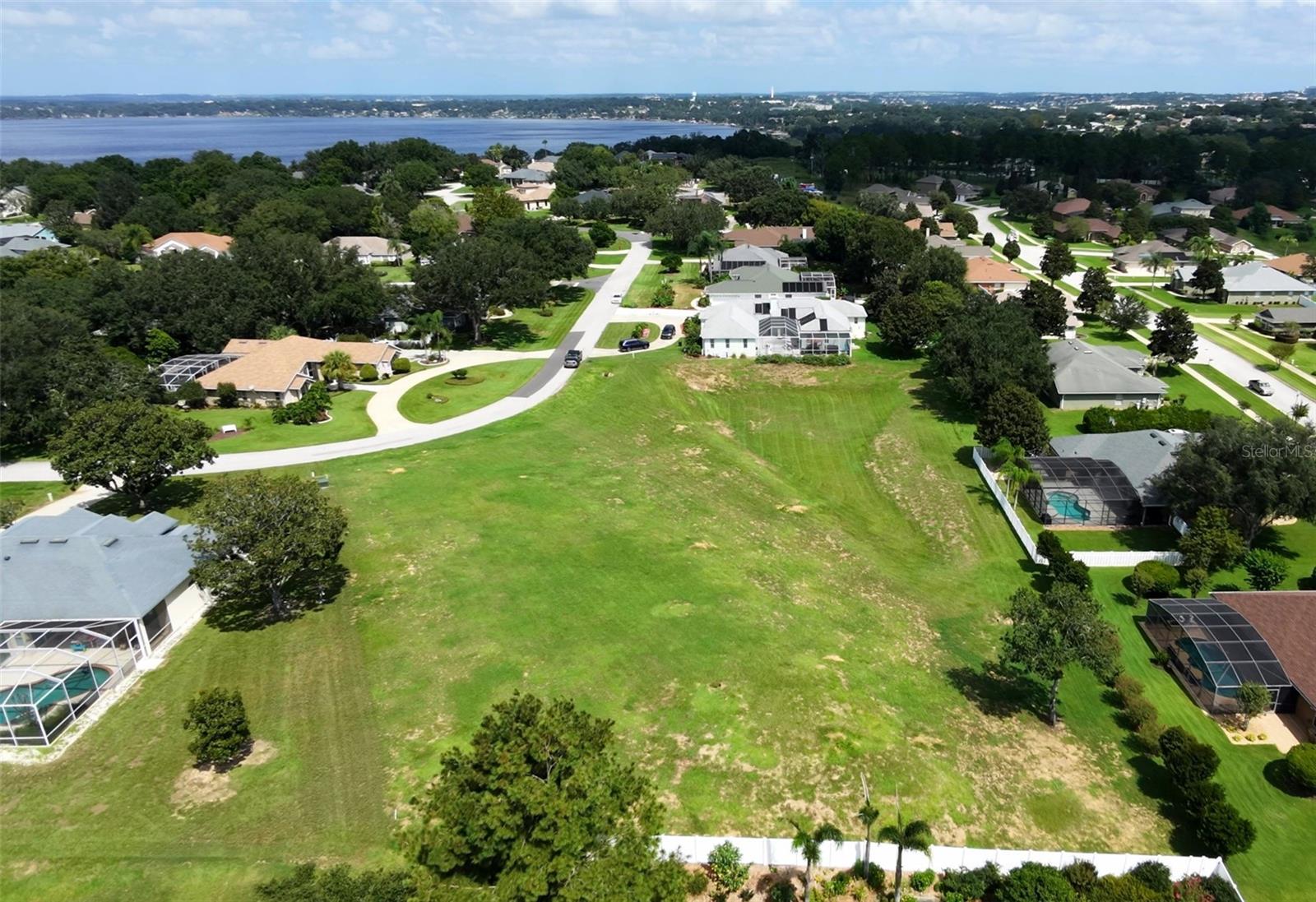 12616 LAKE RIDGE CIR