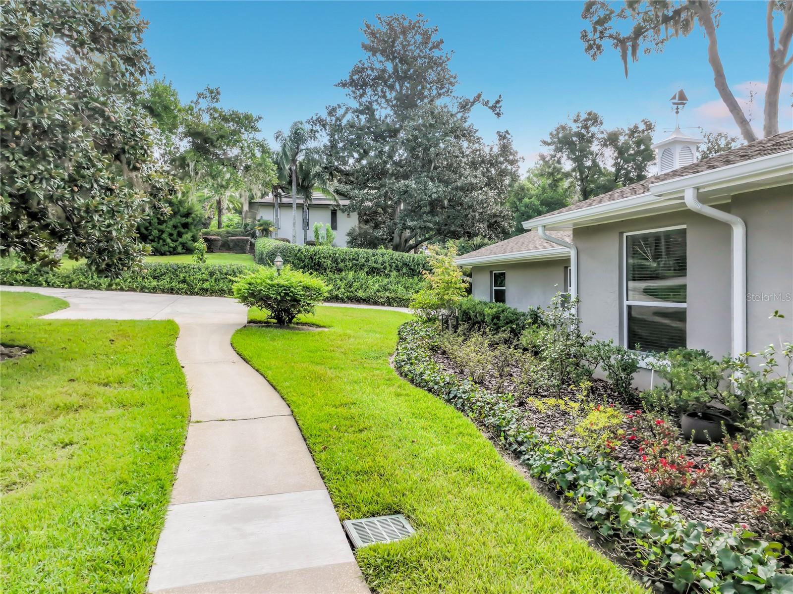 1800 COUNTRY CLUB DR — photo 12