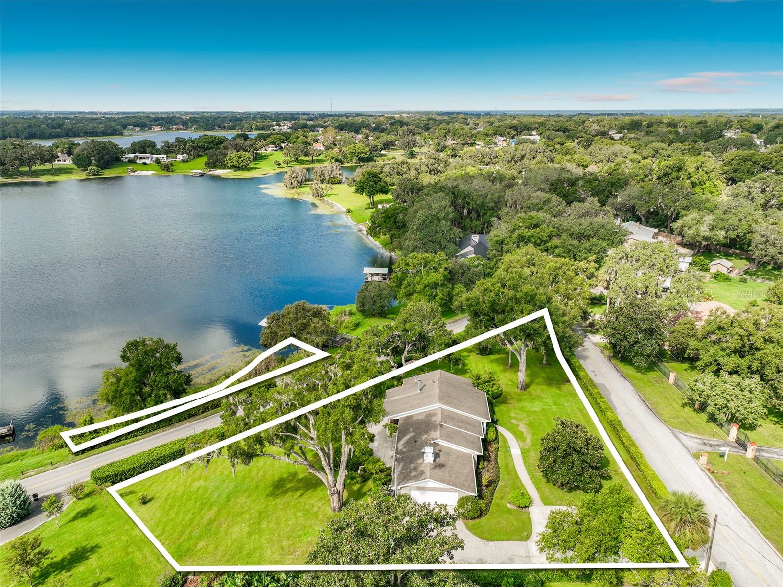 1800 COUNTRY CLUB DR — photo 5