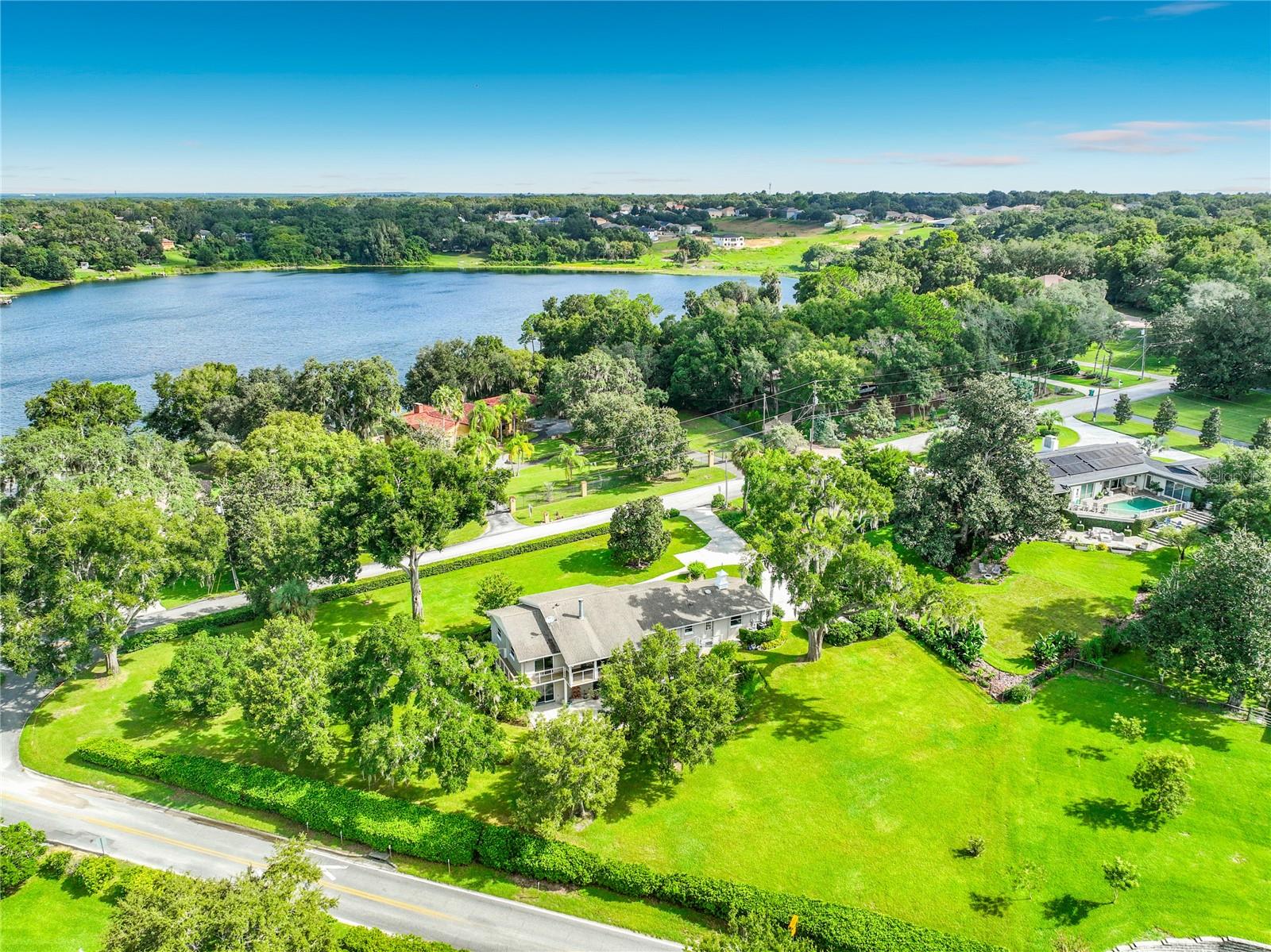1800 COUNTRY CLUB DR — photo 6