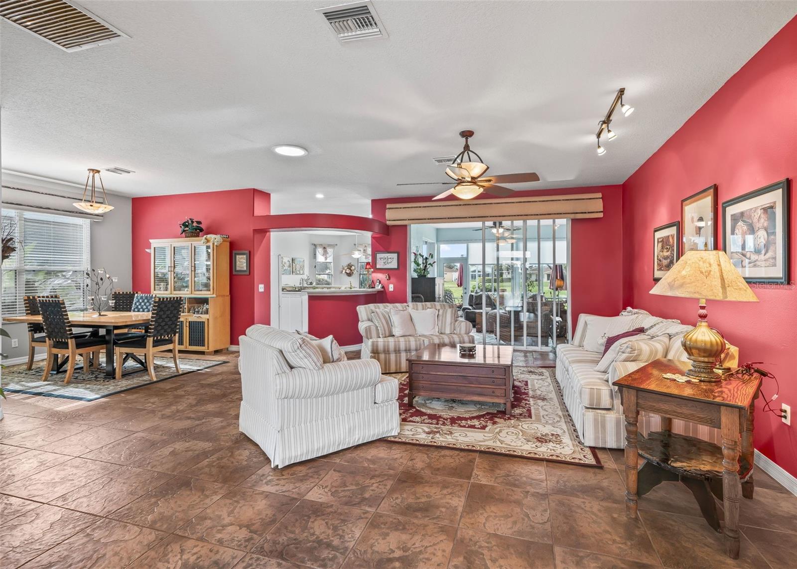 402 GRAND VISTA TRL — photo 8