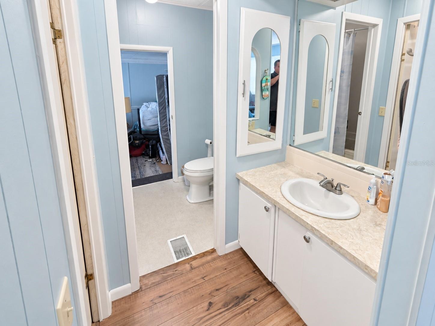 419 SINCLAIR CIR — photo 12