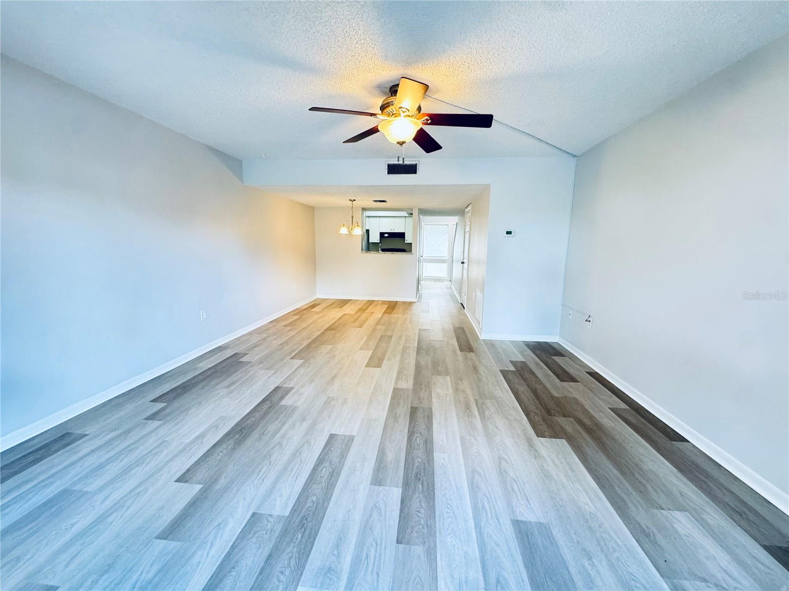 5089 EAGLESMERE DR #D09 — photo 4