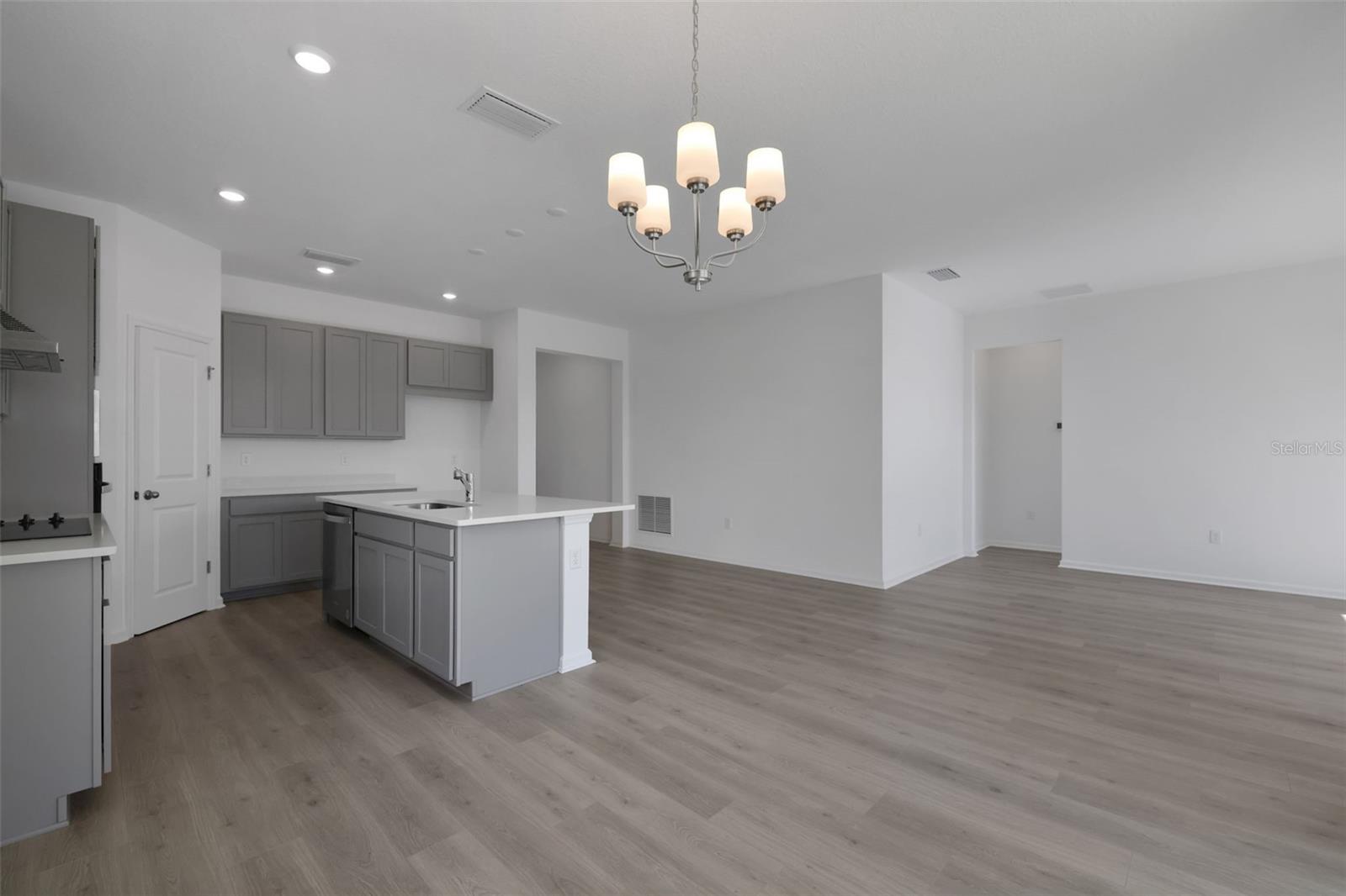 2962 SUPERMARINE RD — photo 11