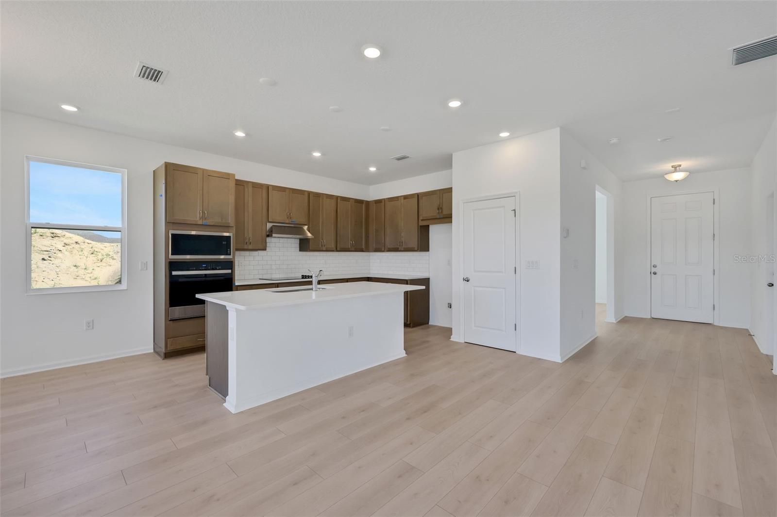 2956 SUPERMARINE RD — photo 10