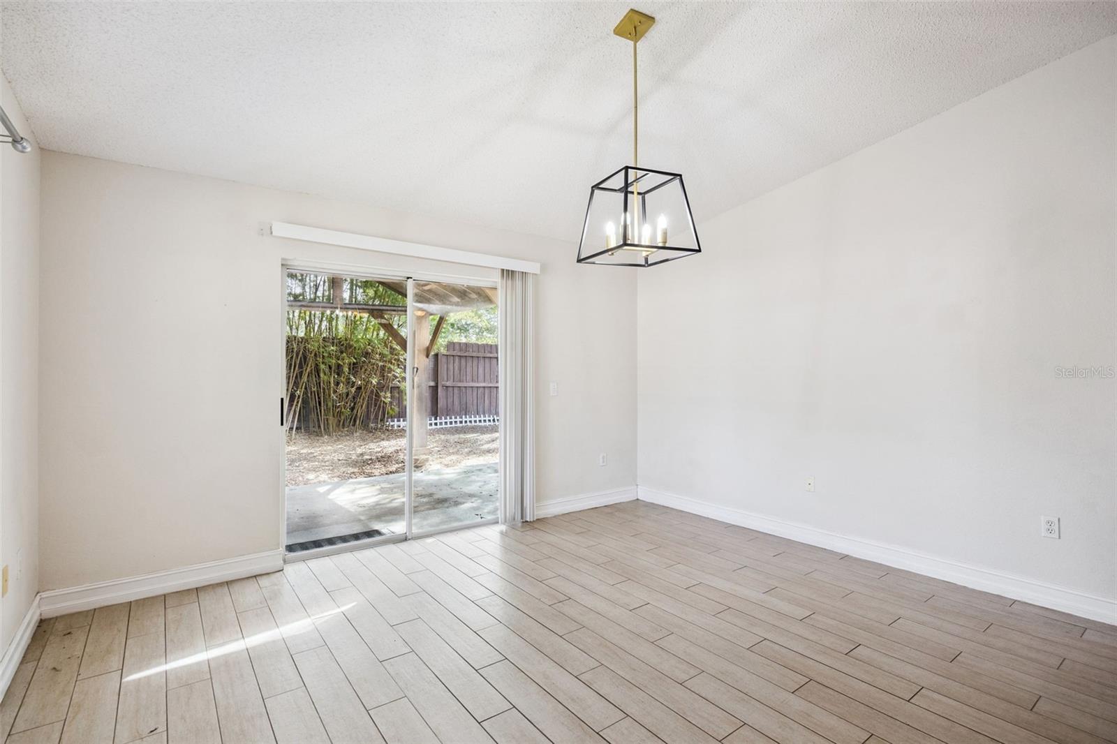 1612 MUIR CIR — photo 10