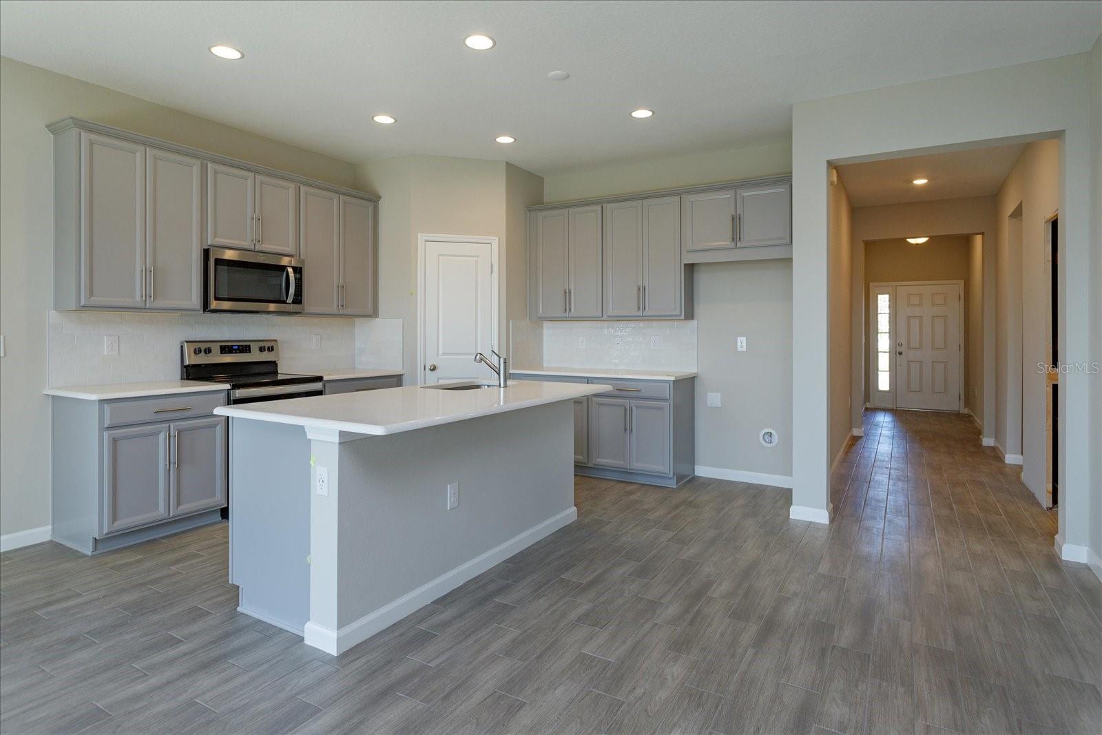 2914 SUPERMARINE RD — photo 3
