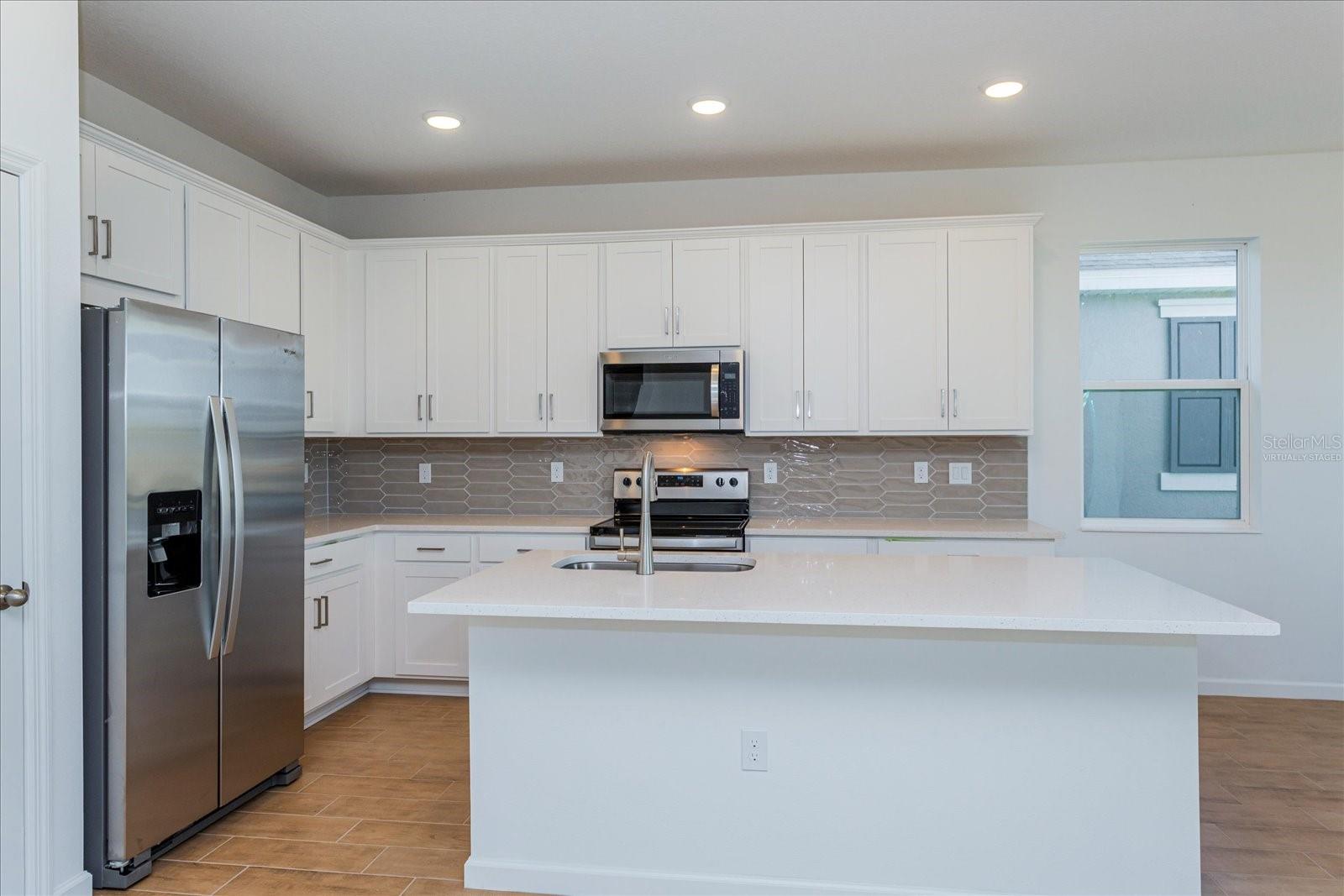 2908 SUPERMARINE RD — photo 8