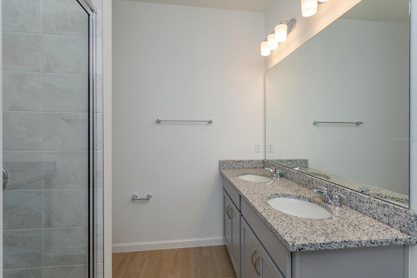 2812 DOOLITTLE ST — photo 12