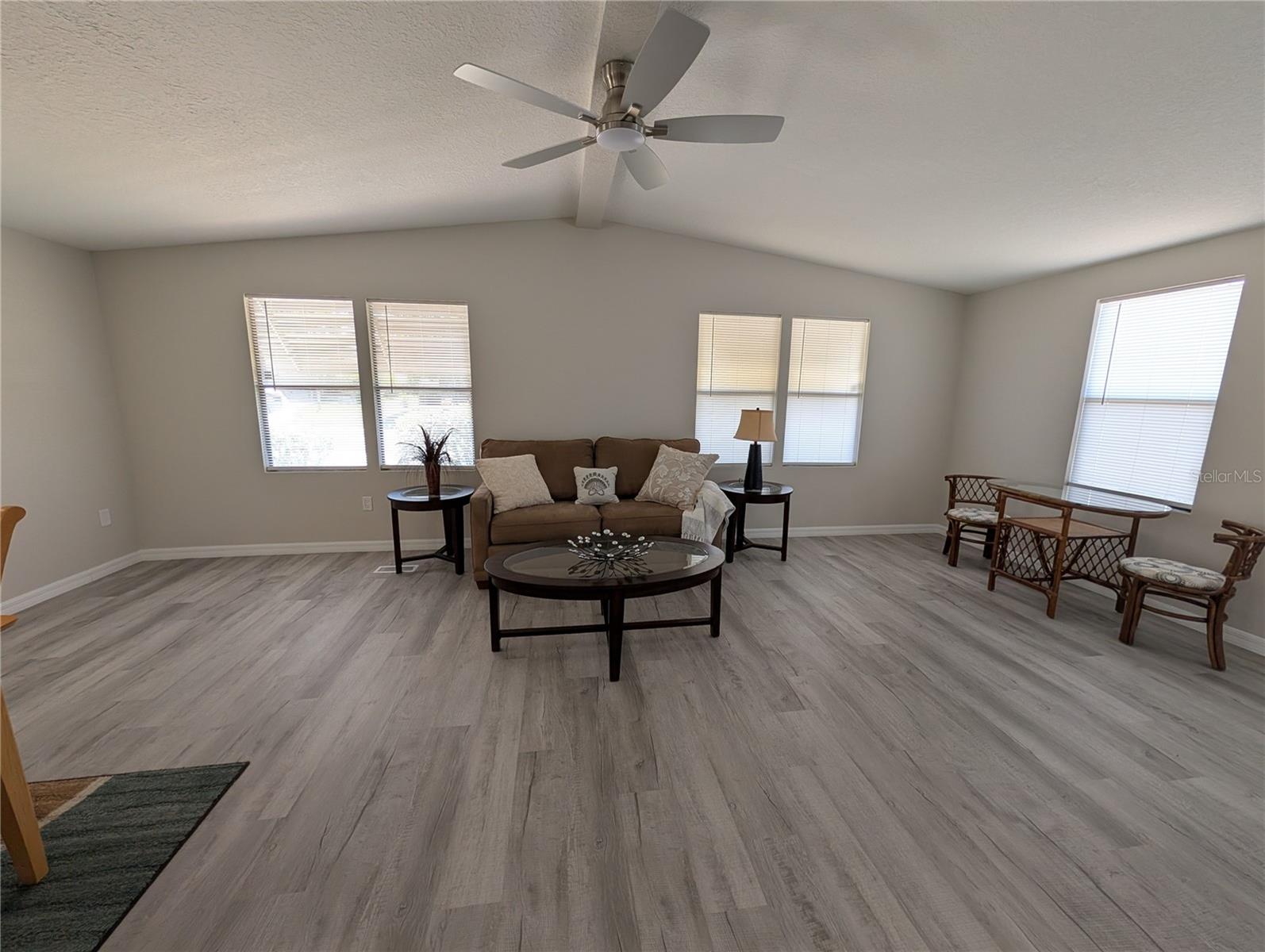 710 COACHMAN DR — photo 7