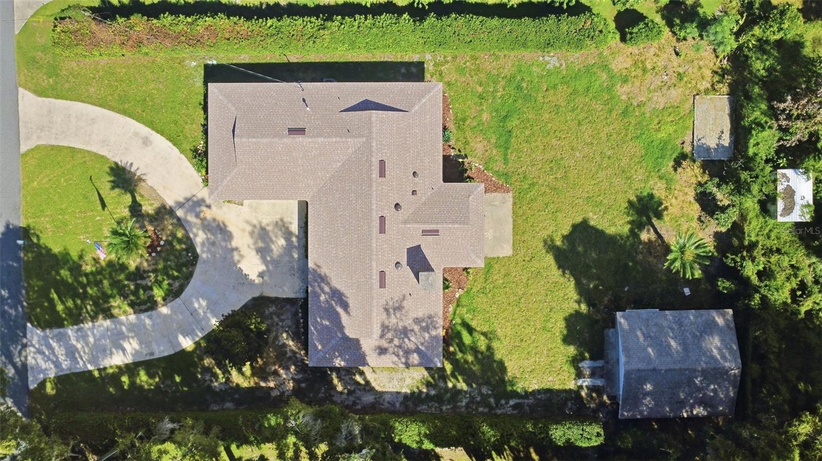 1521 N LAKEVIEW AVE — photo 3