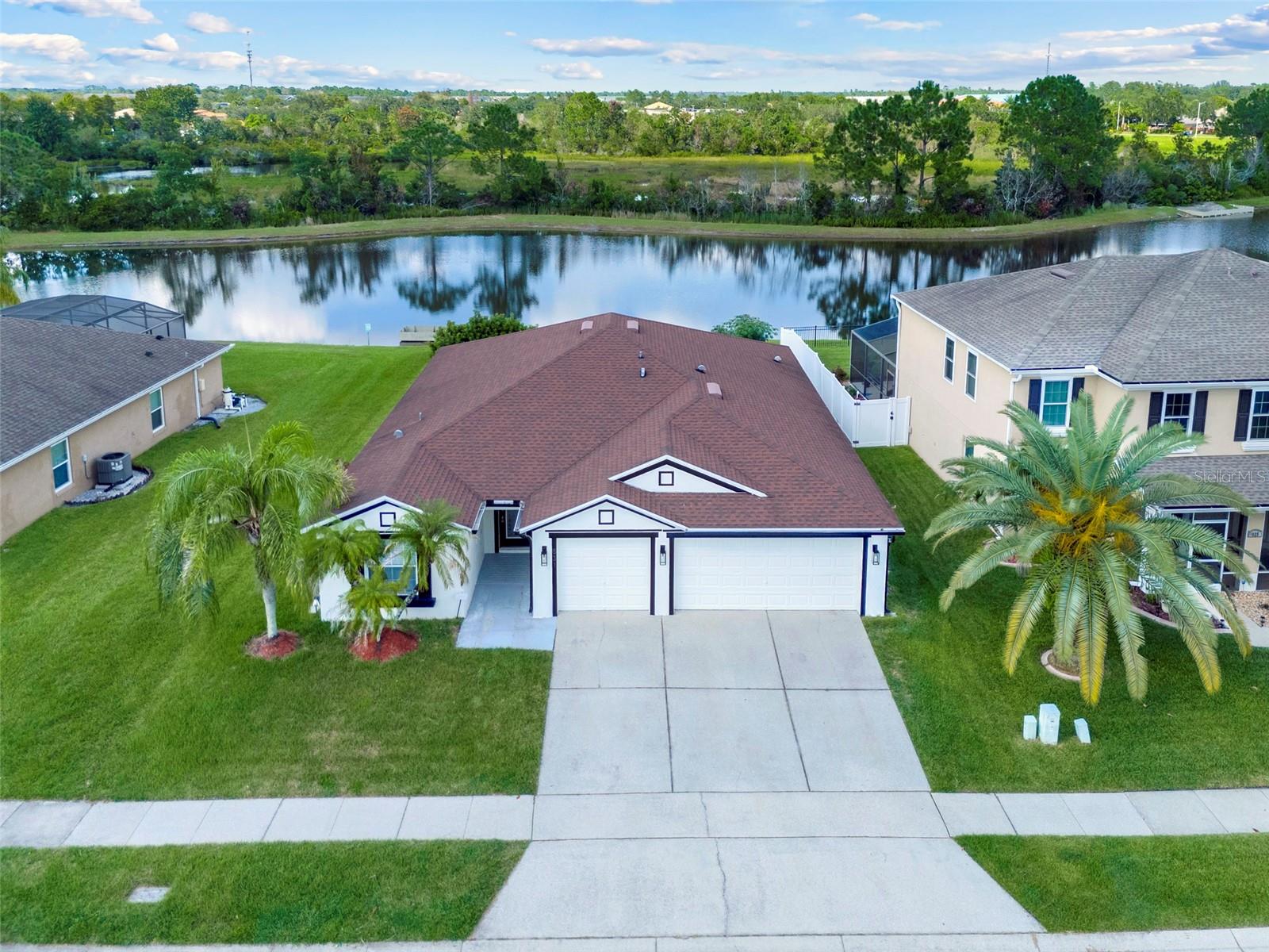831 BELHAVEN DR